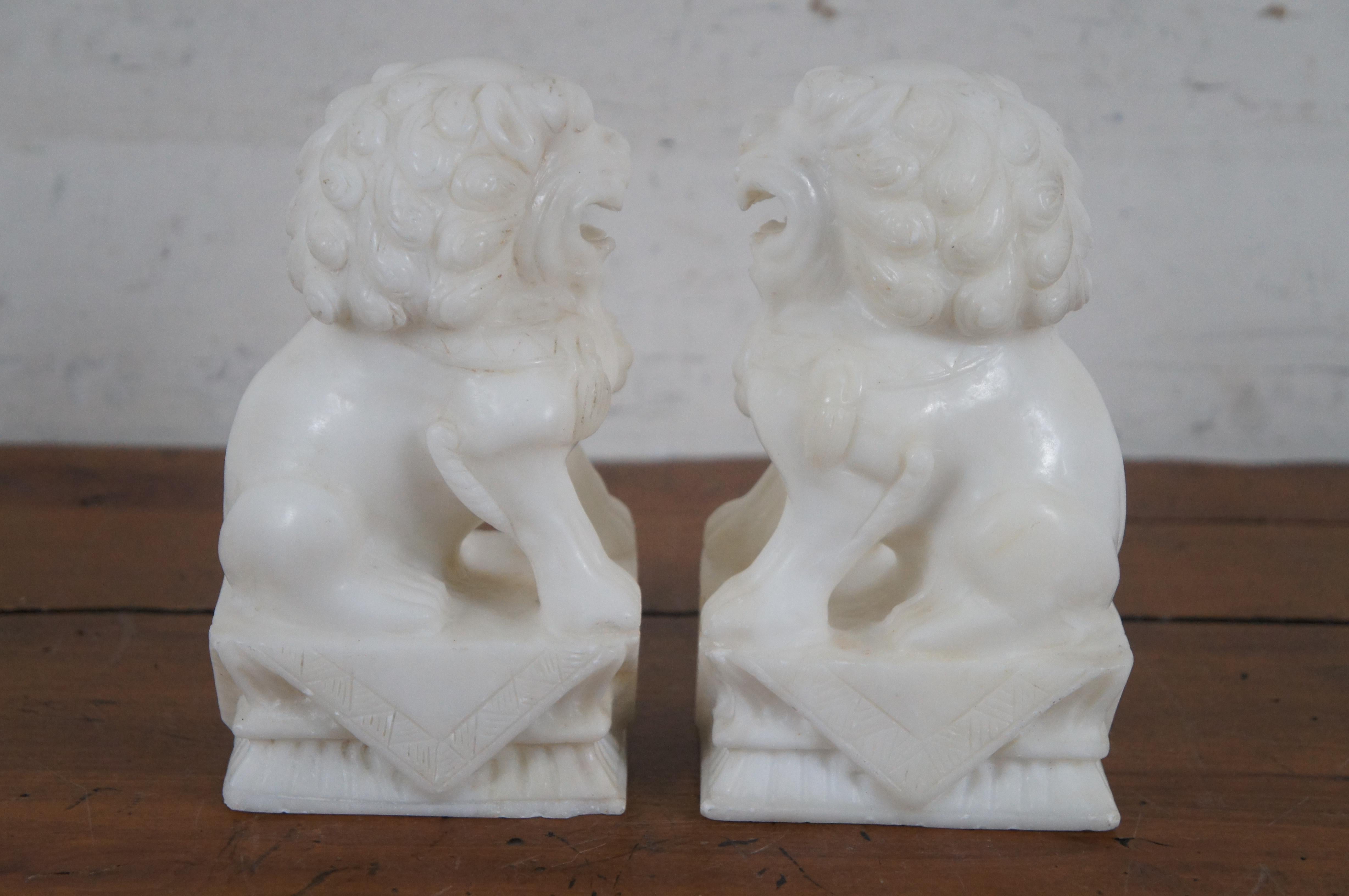 Chinoiserie 2 Carved White Marble Fu Foo Dogs Guardian Temple Lion Statue Bookends 7