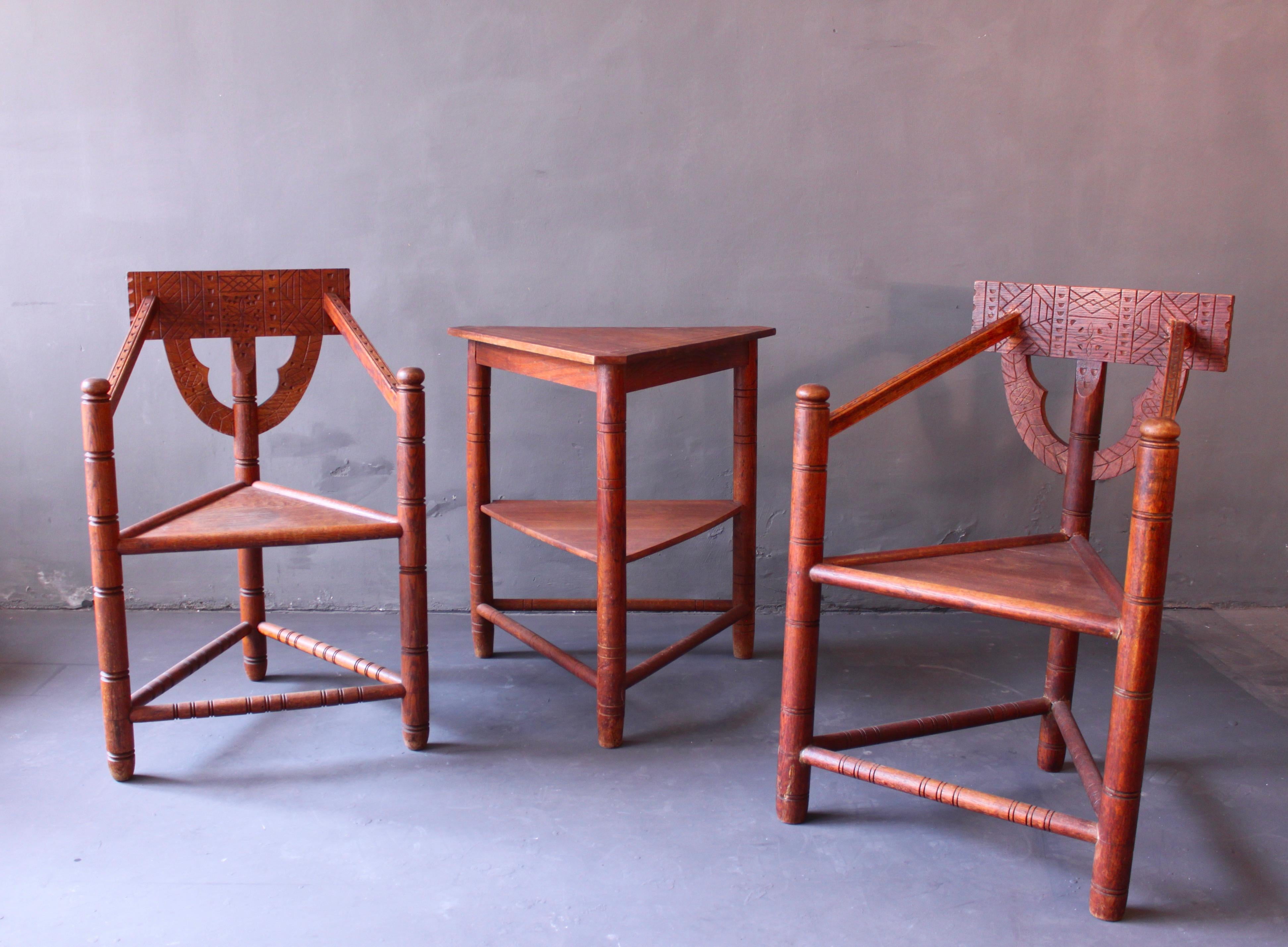 Set of 2 chairs and a sidetable made in Hoetgers Fischerhude Workshops 1915. Great Ornamentic, reduced Design and probably inspired by Wiener Werstätte. Bernhard Hoetger had 3 Workshops there, to work for the Worpsweder Artist Community around