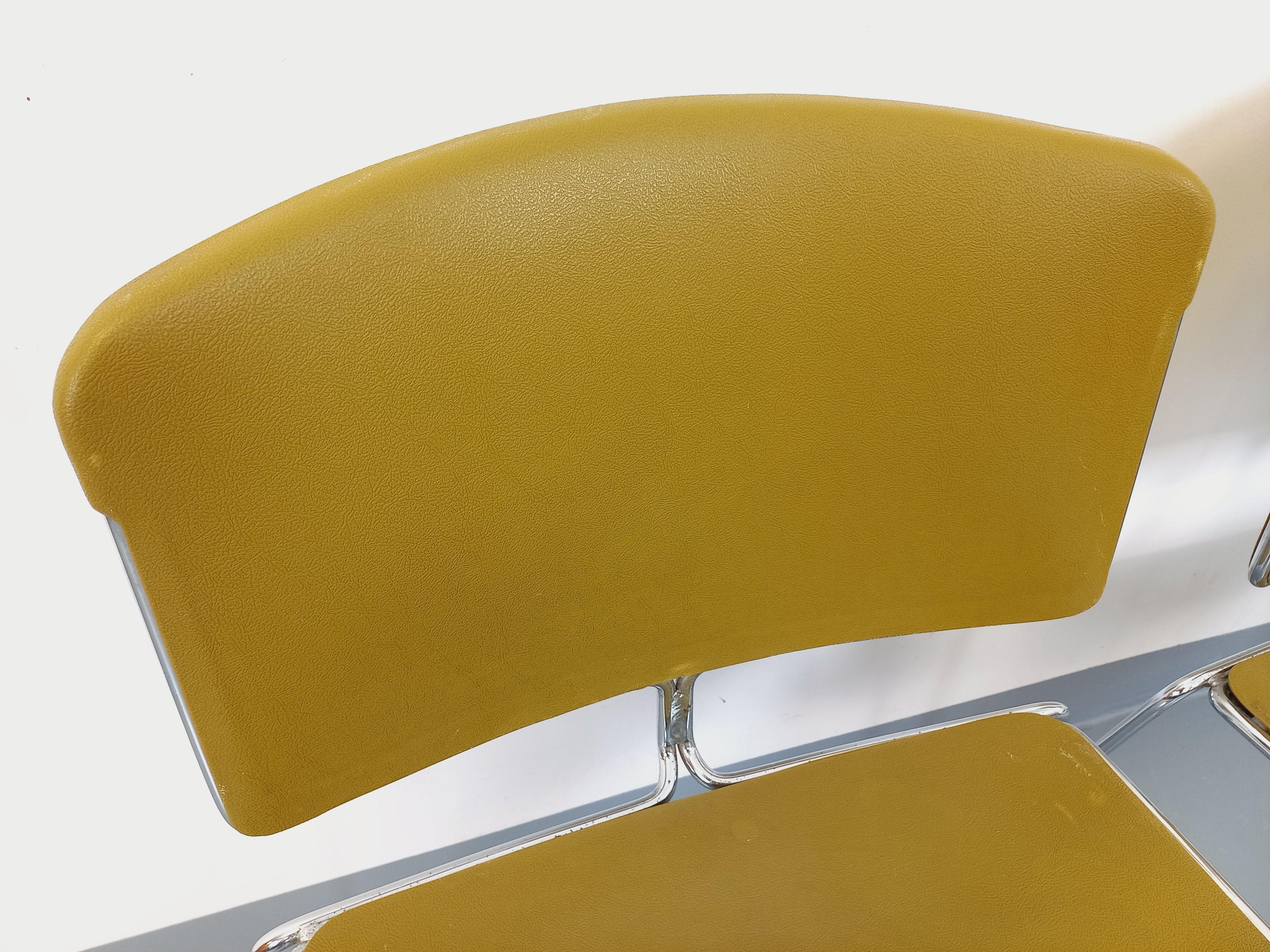 2 Chaises empilables vintage Max Stacker Steelcase en plastique et chrome im Angebot 5