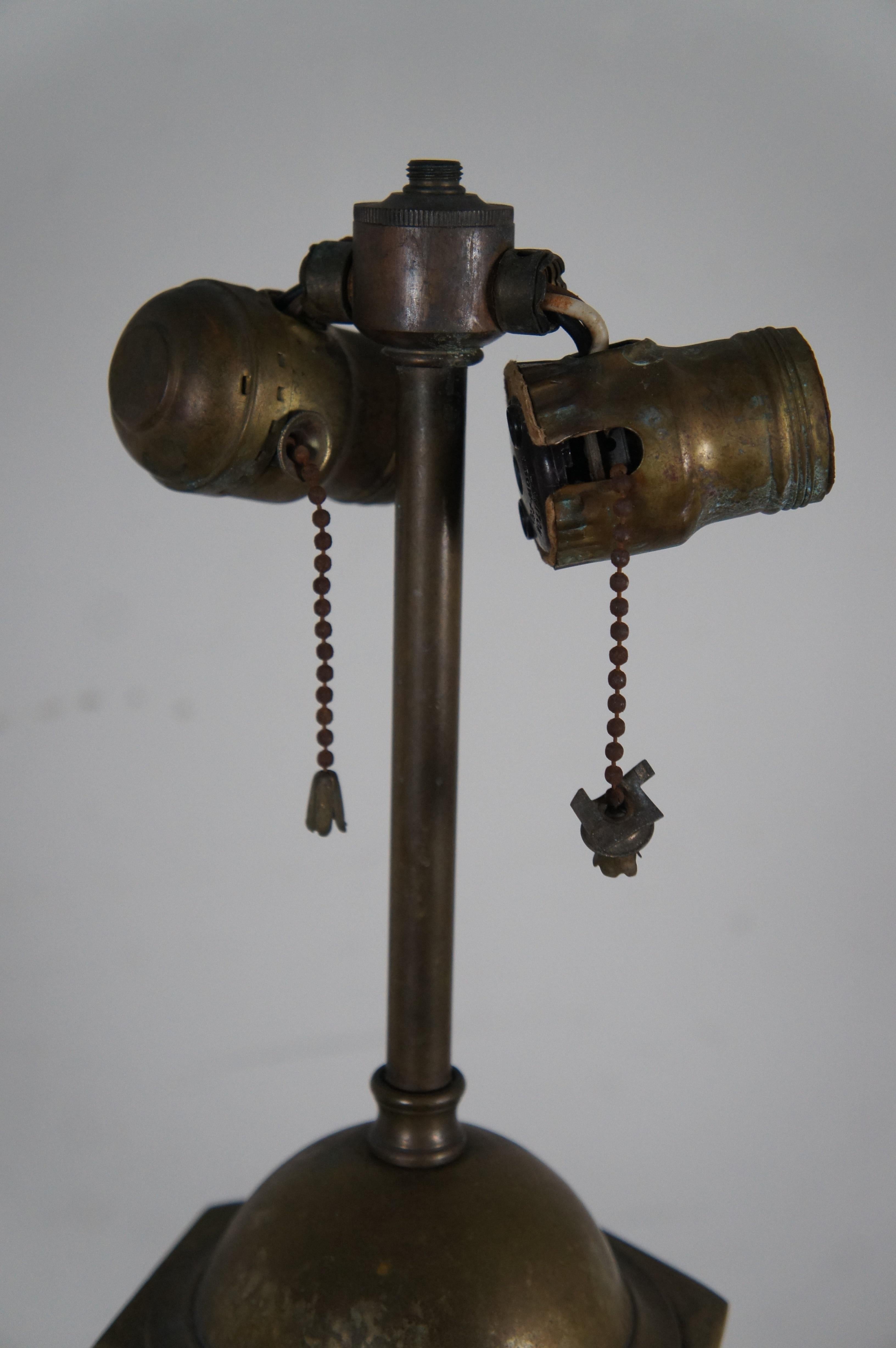 Ottone 2 Chapman Mid Century Hollywood Regency Lampade da tavolo a balaustro in ottone impilato da 36