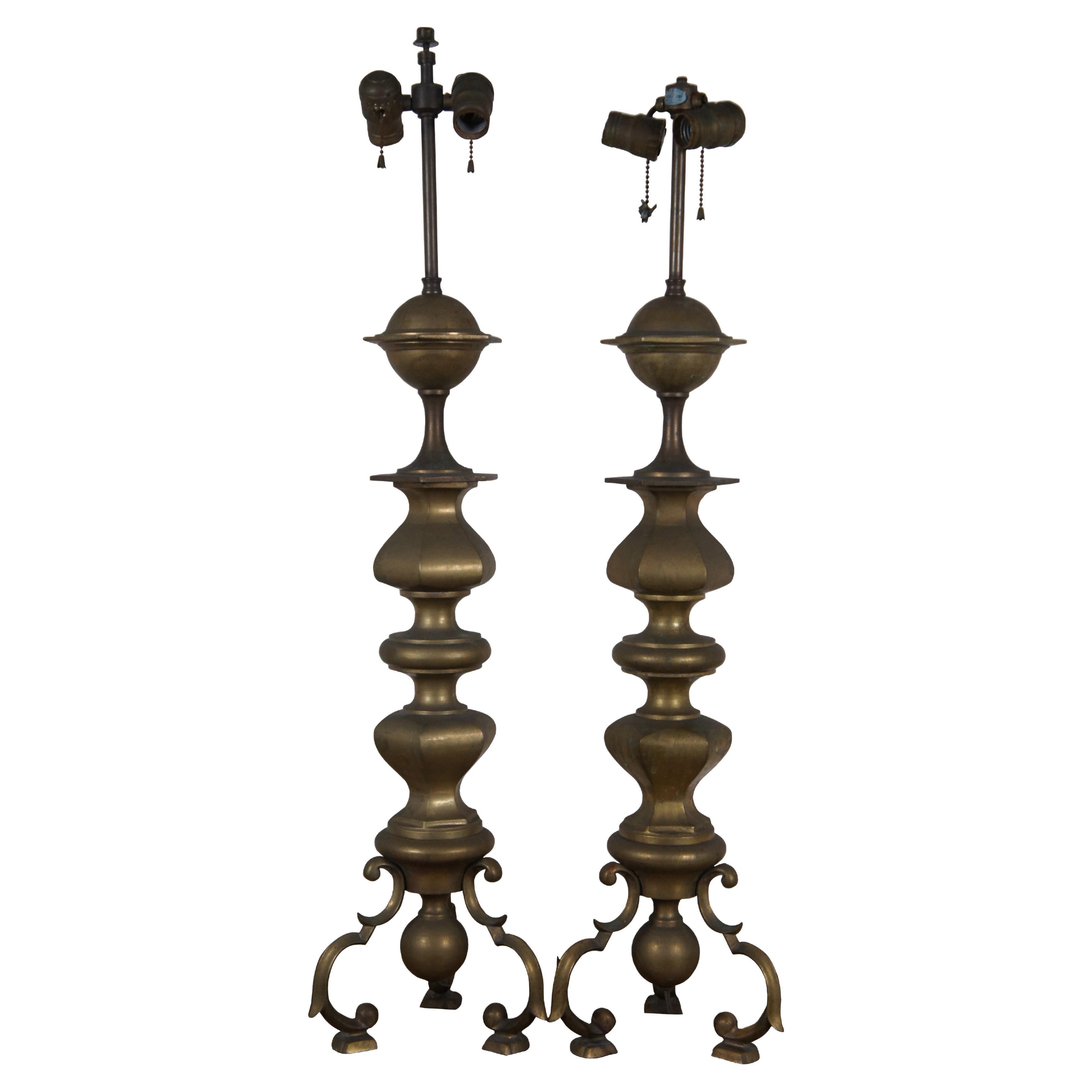 2 Chapman-Baluster-Tischlampen aus gestapeltem Messing, Hollywood Regency, Mitte des Jahrhunderts, 36" im Angebot