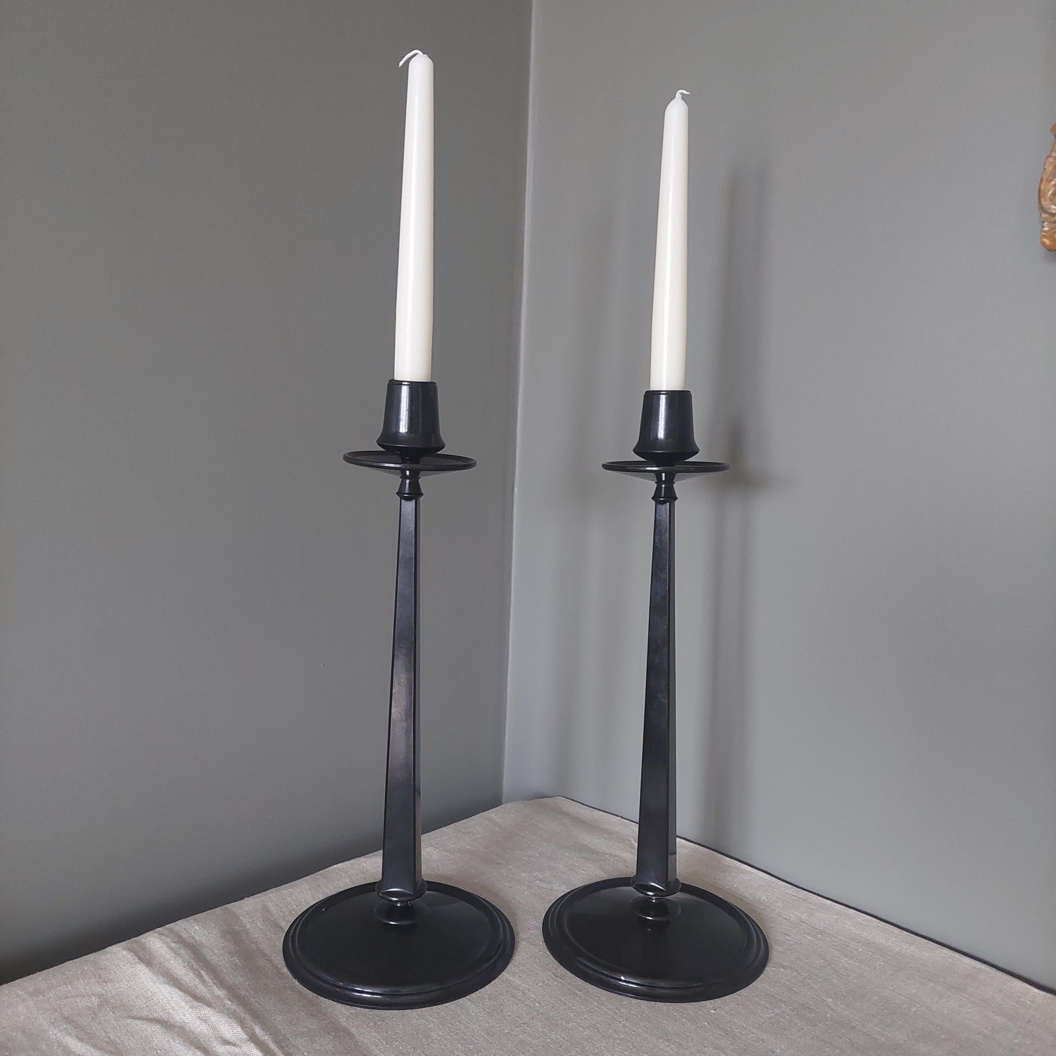 2 Charles Rennie Mackintosh Jugendstil Art Deco Black Bakelite Candlesticks In Good Condition In Leamington Spa, GB
