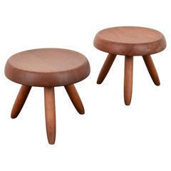 2 taburetes bajos Charlotte Perriand, precio por unidad