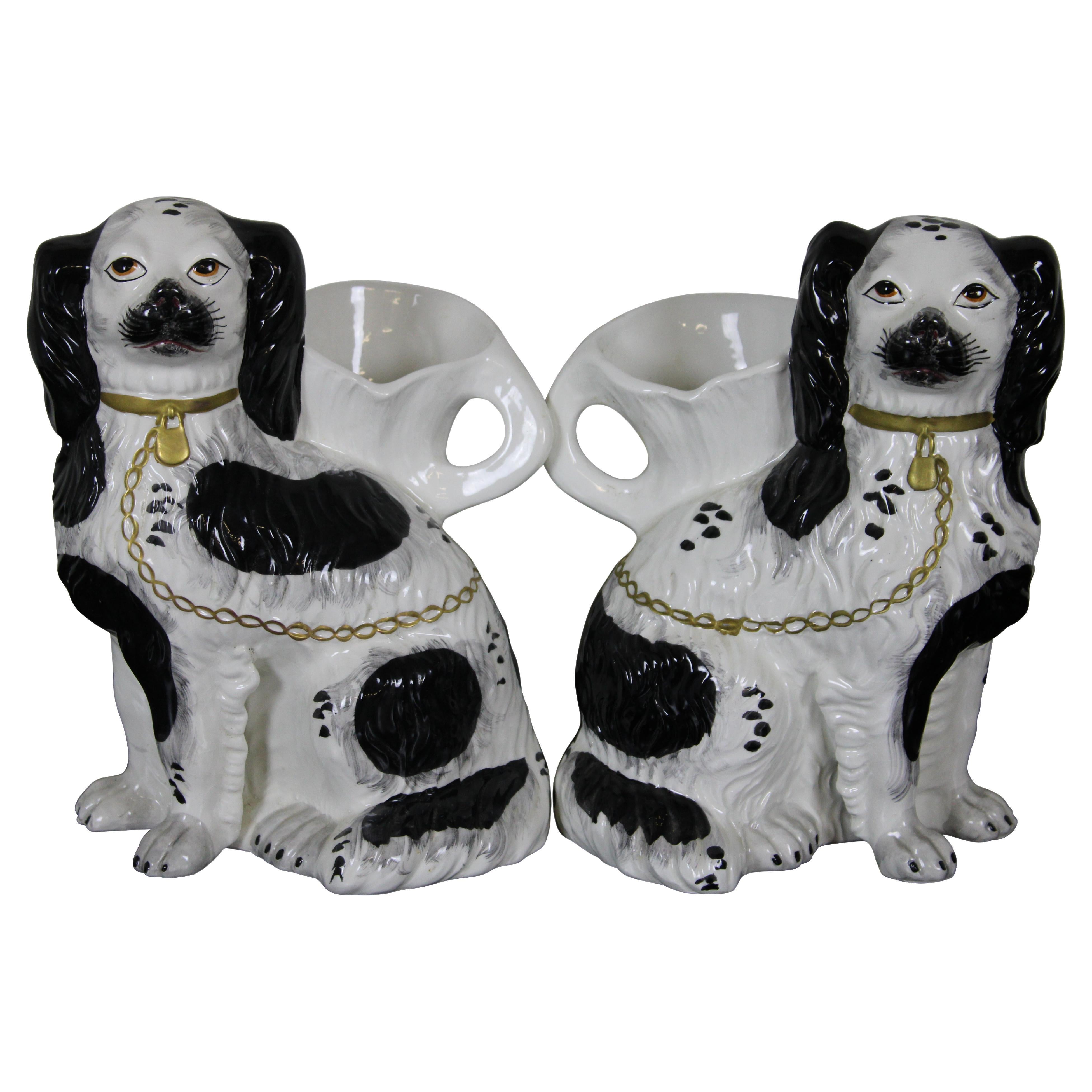 2 Paire de vases de cheminée en porcelaine Staffordshire Spaniel de Chelsea House en vente