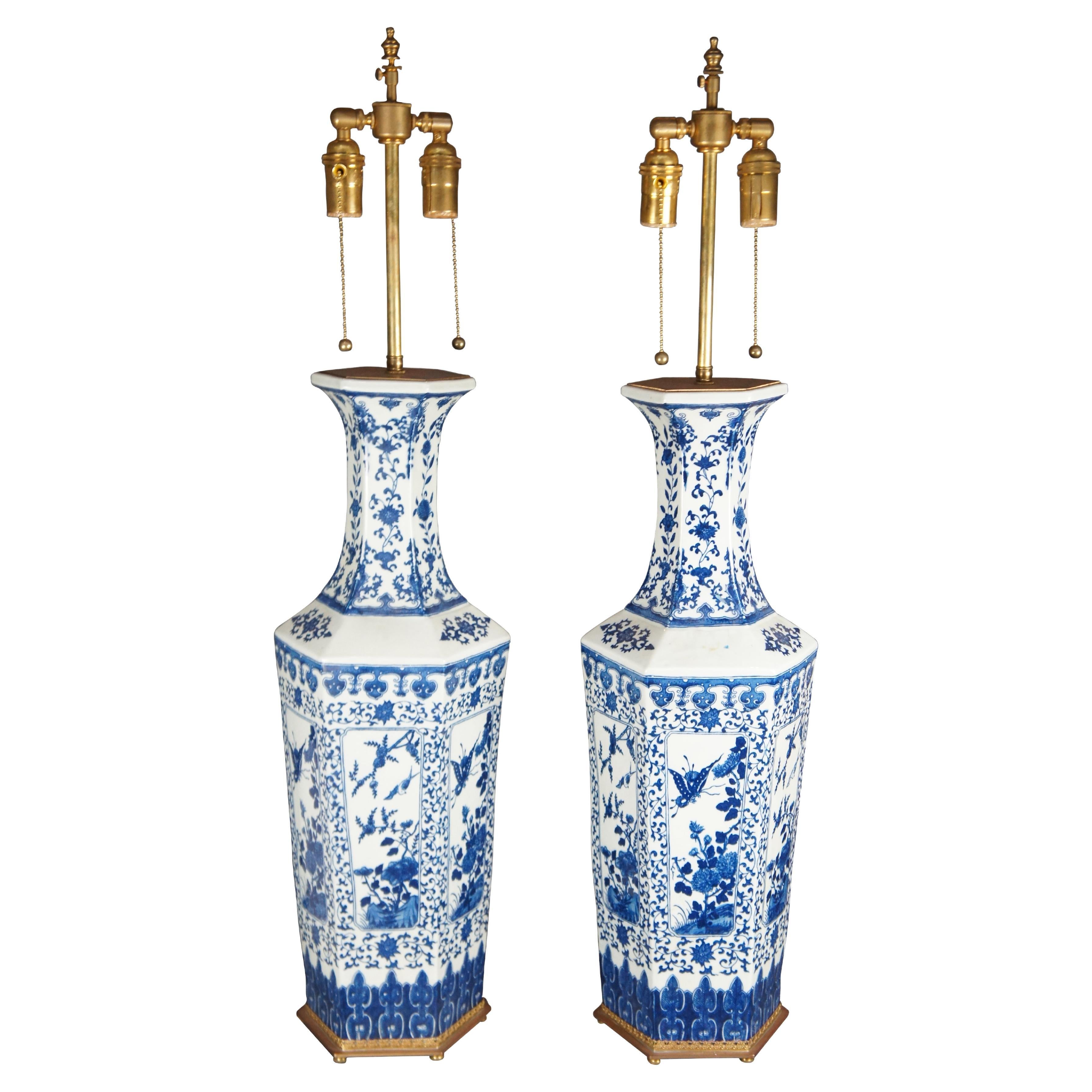 2 Chinese Blue & White Porcelain Qing Dynasty Style Hexagonal Vase Table Lamps For Sale