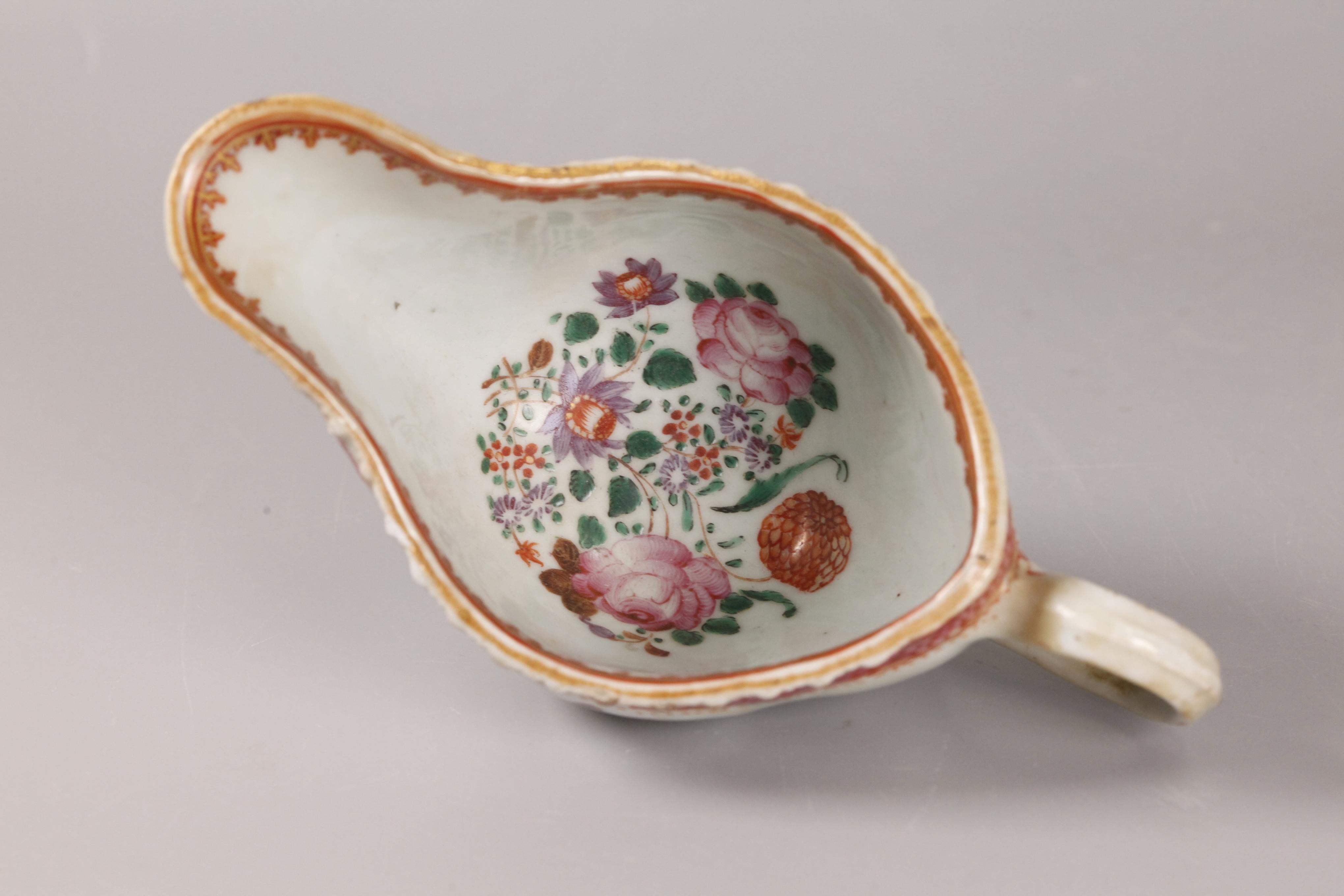 2 Chinese export porcelain tablewares, 18th c. siglo XVIII en venta