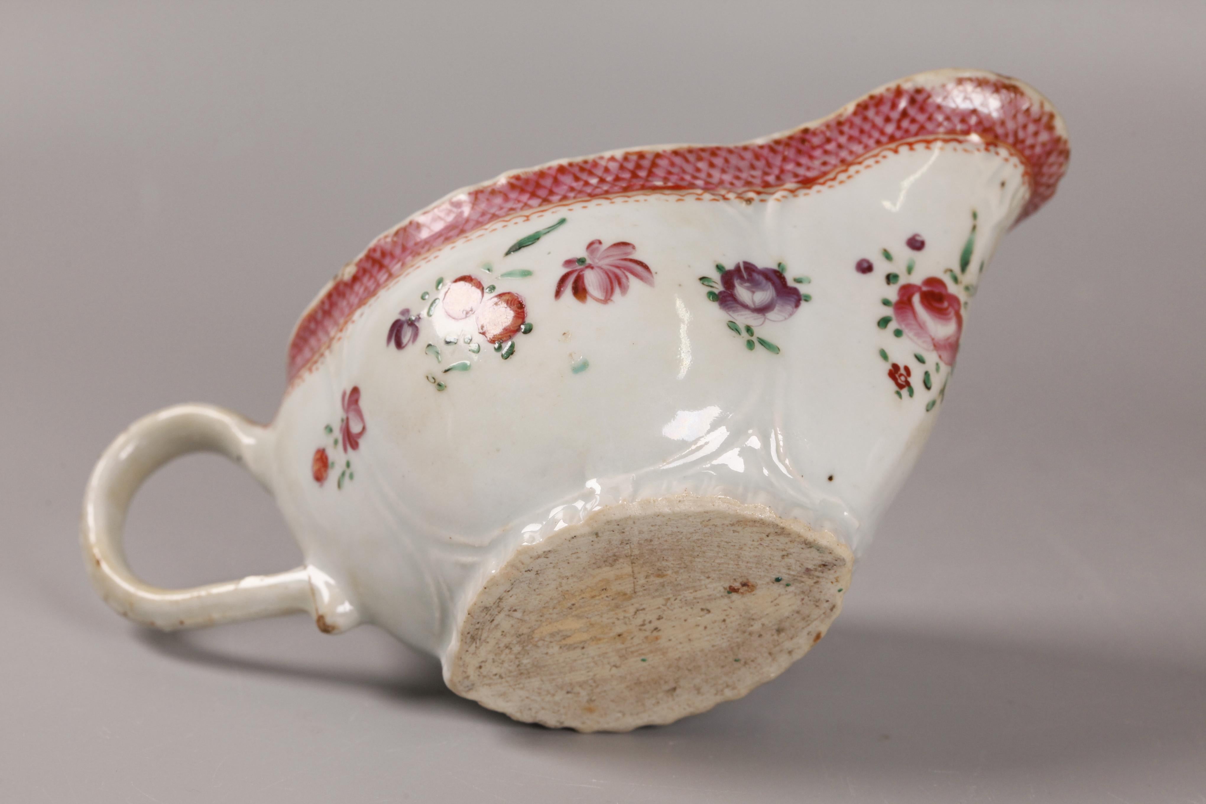 2 Chinese export porcelain tablewares, 18th c. Porcelana en venta