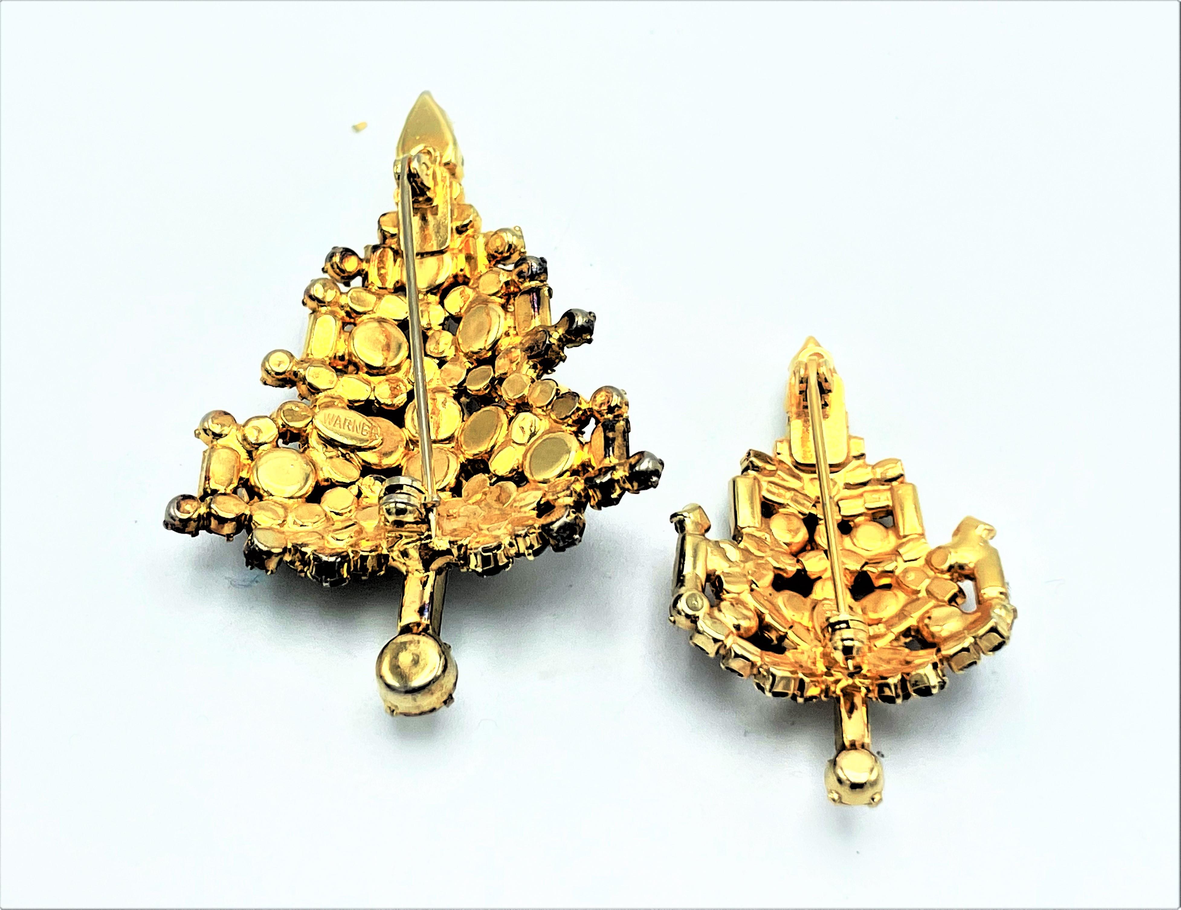 Women's or Men's 2 Christmas tree brooches, rhinestones on large and small on signed Warner US