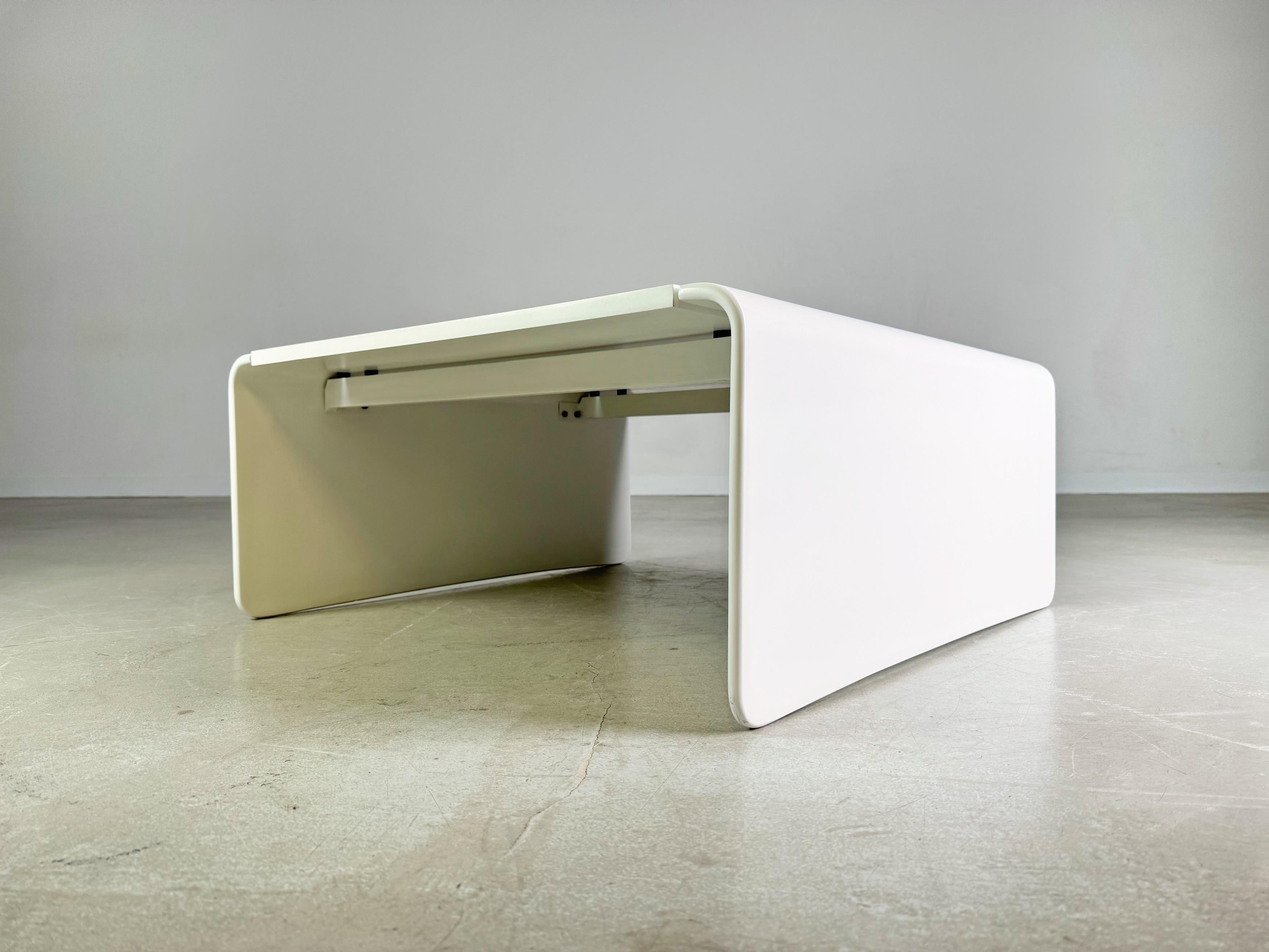 2 COR Orbis Couchtische Luigi Colani Space Age 1960, Mitte des Jahrhunderts (Moderne der Mitte des Jahrhunderts) im Angebot