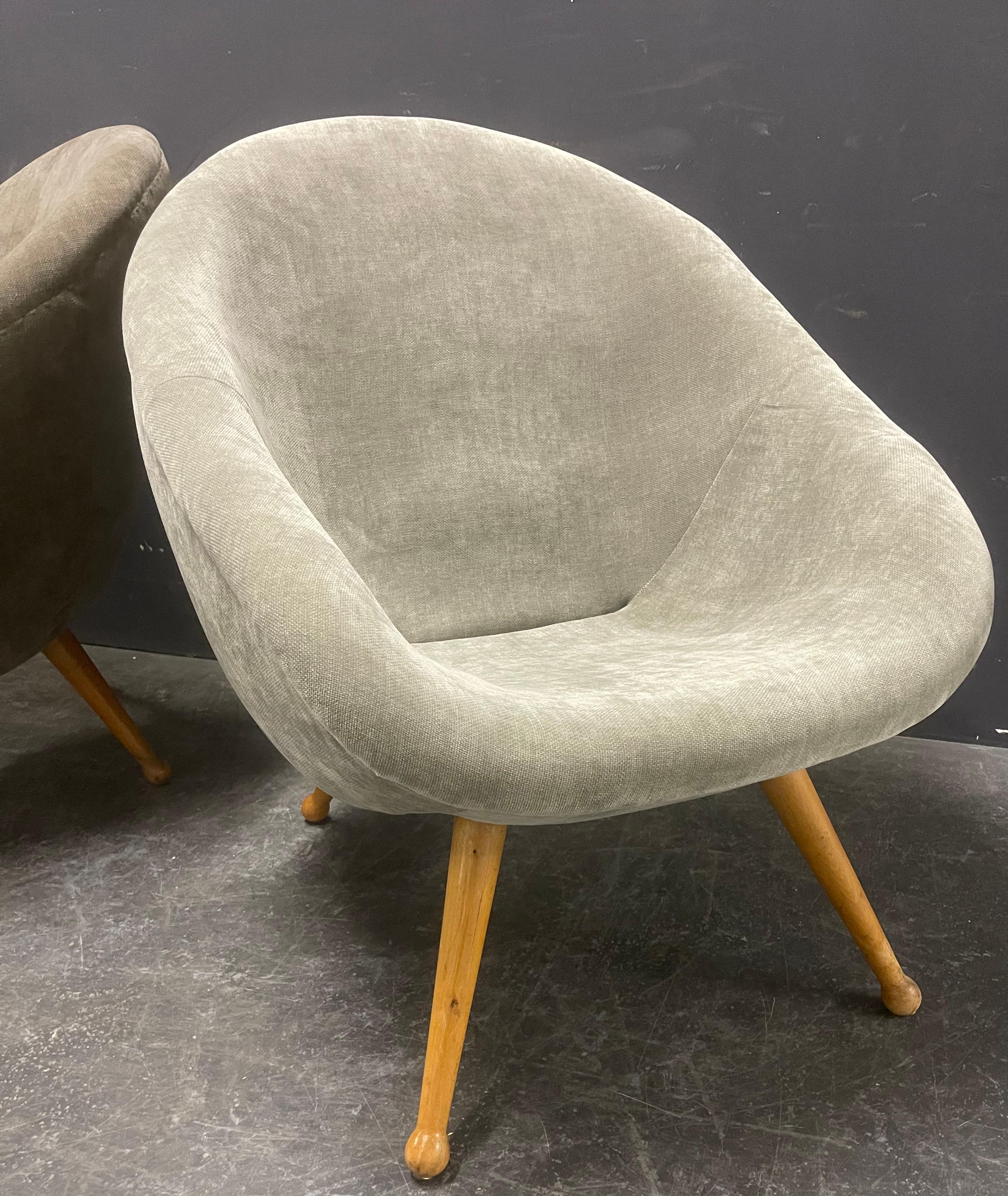 2 fauteuils confortables de France en vente 4