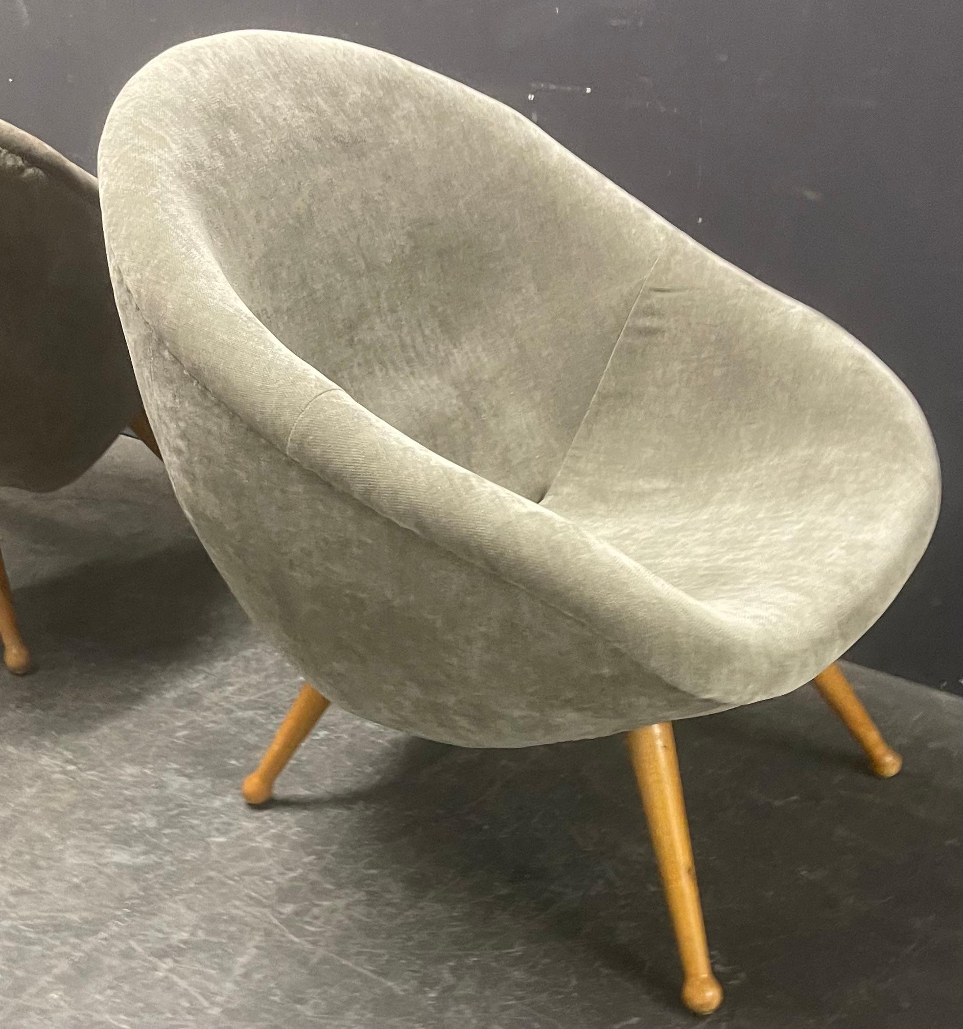 2 fauteuils confortables de France en vente 9