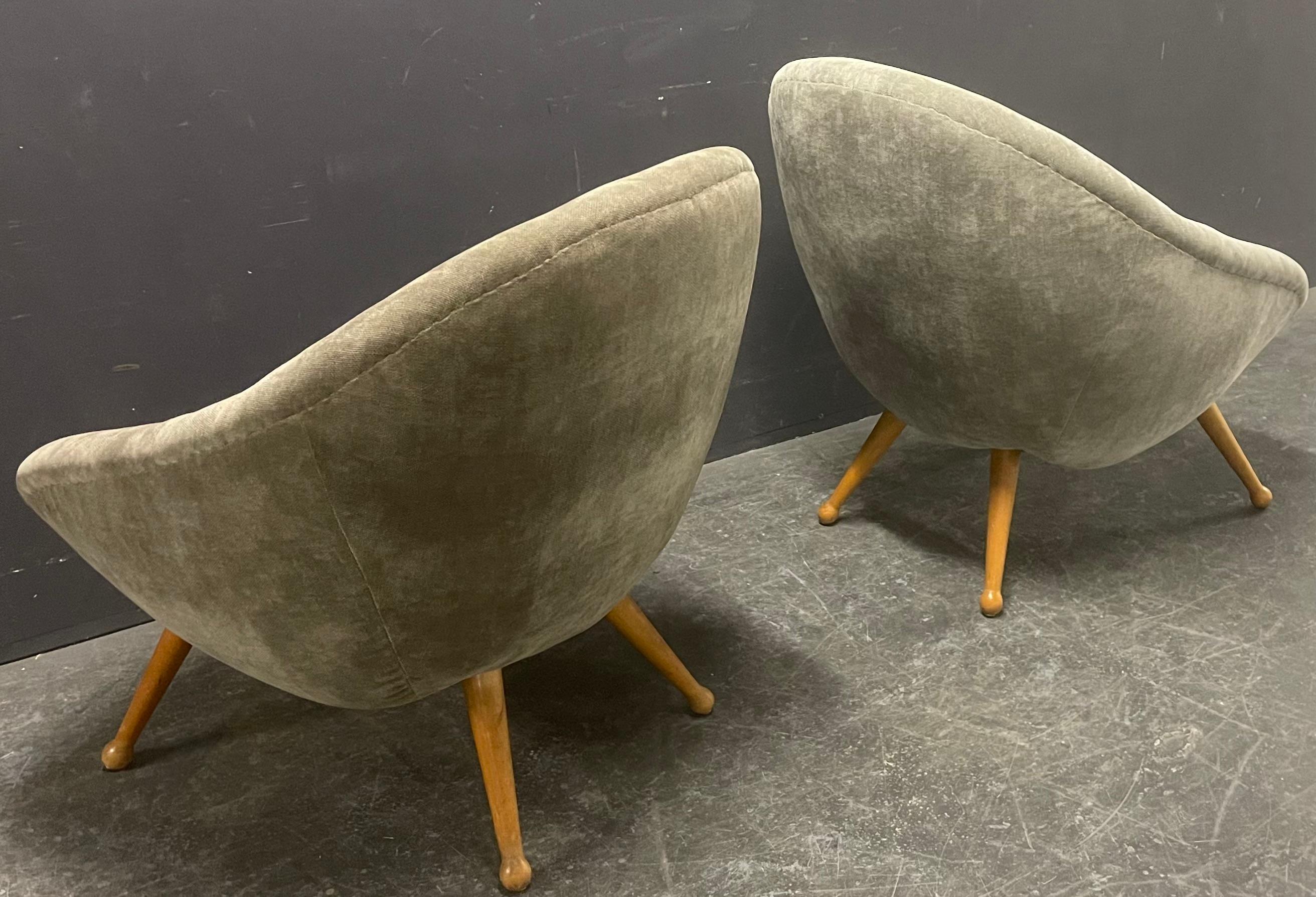 2 fauteuils confortables de France en vente 11