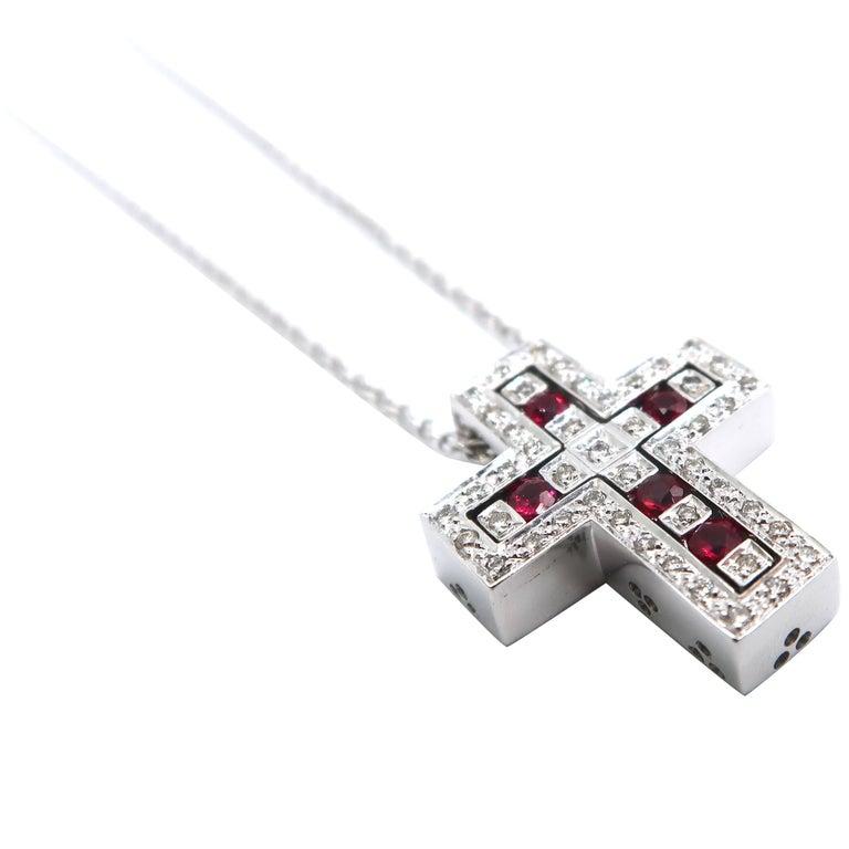 2 Cross Pendants Combinable Joinable Splittable Diamond Ruby White Gold Chain In New Condition For Sale In Bangkok, TH