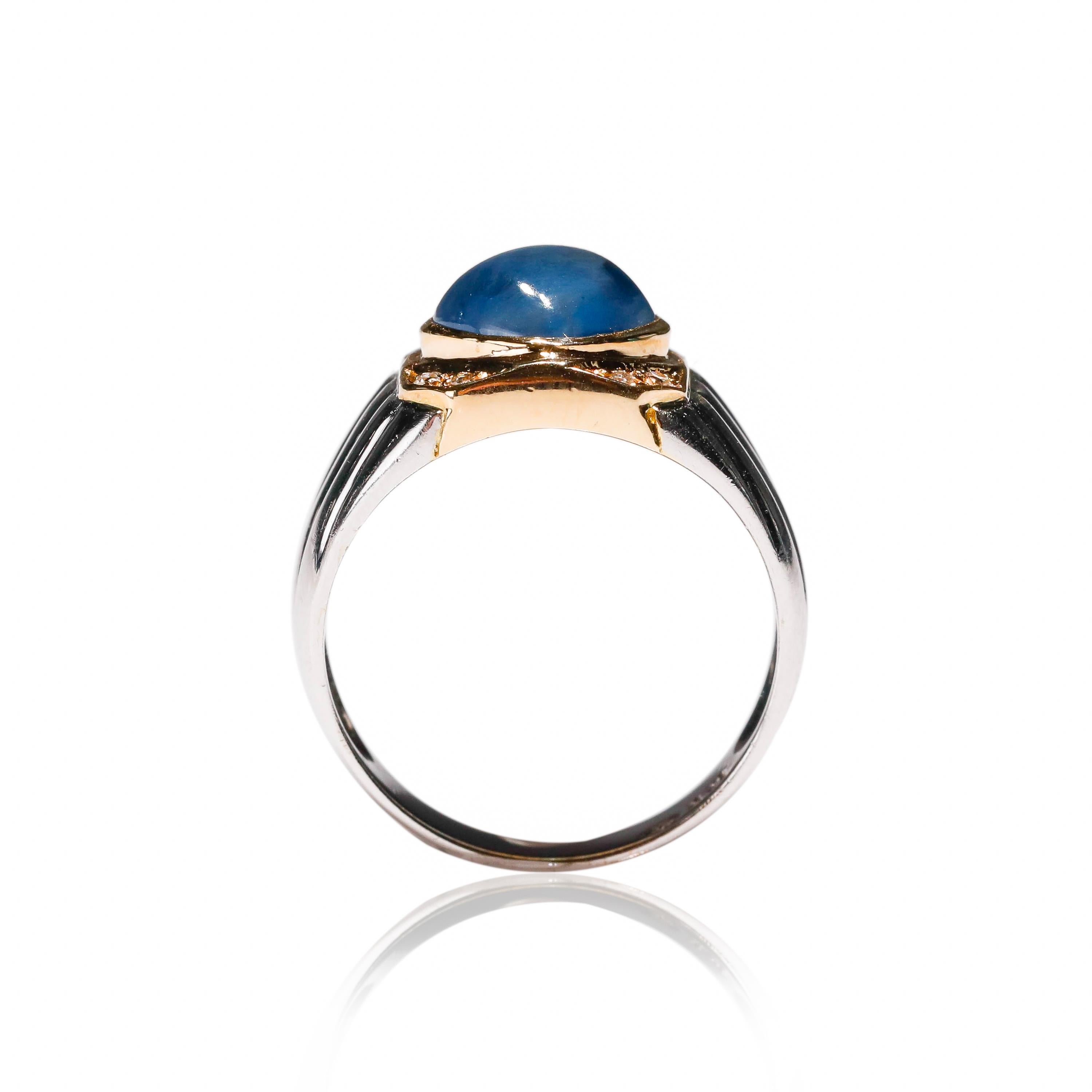 2 Ct Blue Sapphire 0.08 Ct Diamond 18 Kt White Gold Cocktail Cabochon Ring For Sale 1