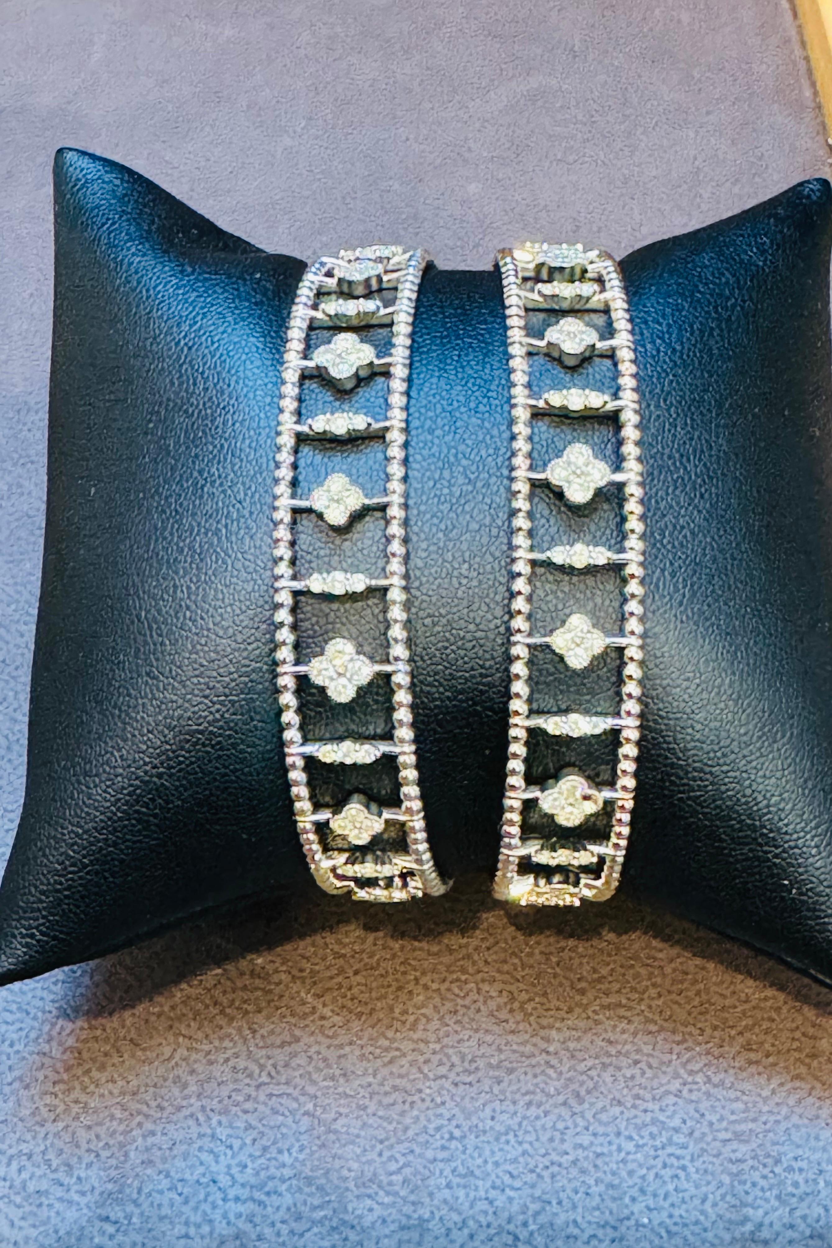 2 Ct Brilliant Cut Diamond Metro Women 14 Kt White Gold Diamond Bangle Bracelet For Sale 7