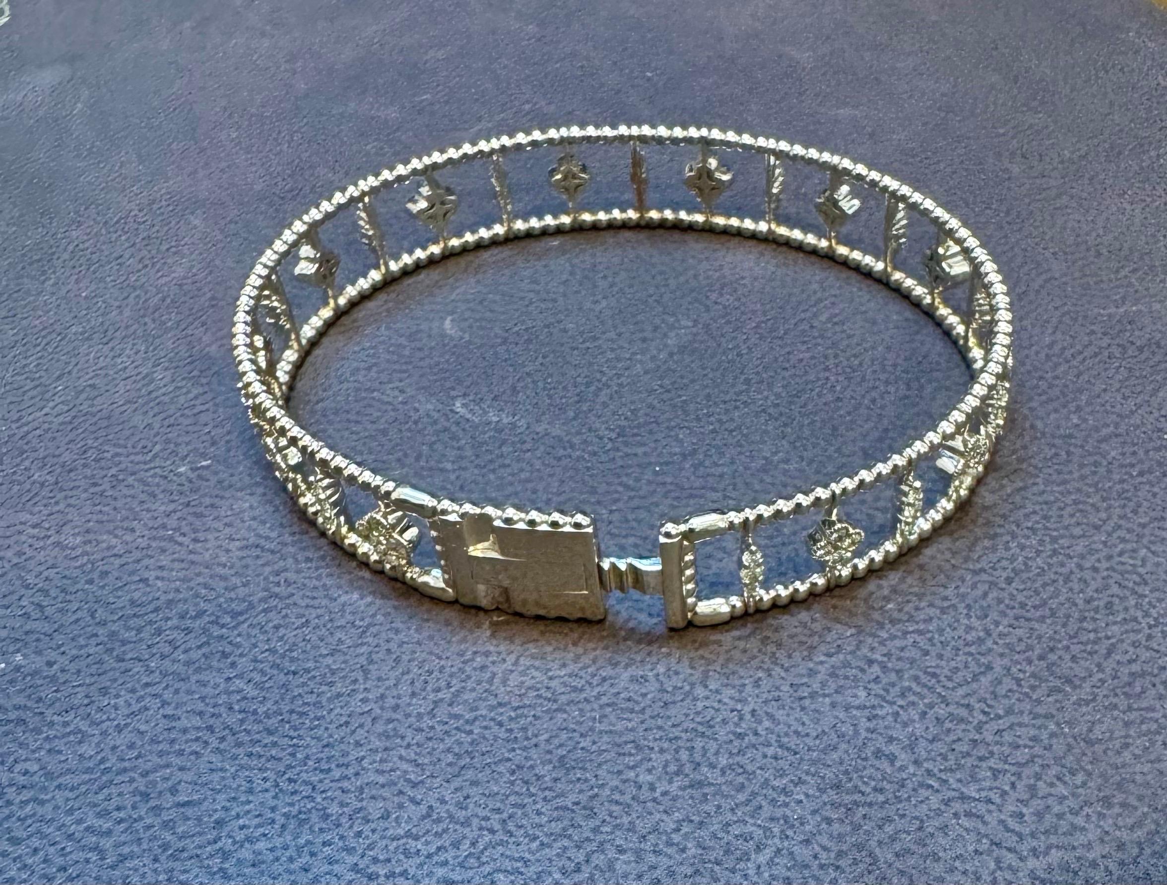 2 Ct Brilliant Cut Diamond Metro Women 14 Kt White Gold Diamond Bangle Bracelet For Sale 2
