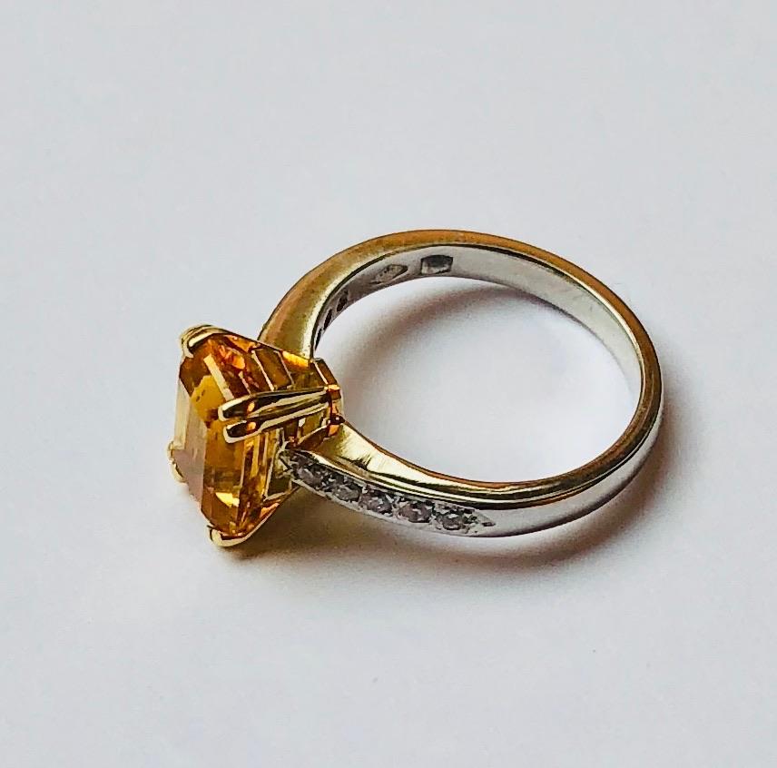 Contemporary 2 Carat Citrine Diamond Cocktail Ring For Sale