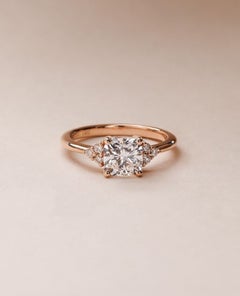 2 CT Cushion Cut Moissanite Verlobungsring 925 Sterling Silber Geschenk für Sie.