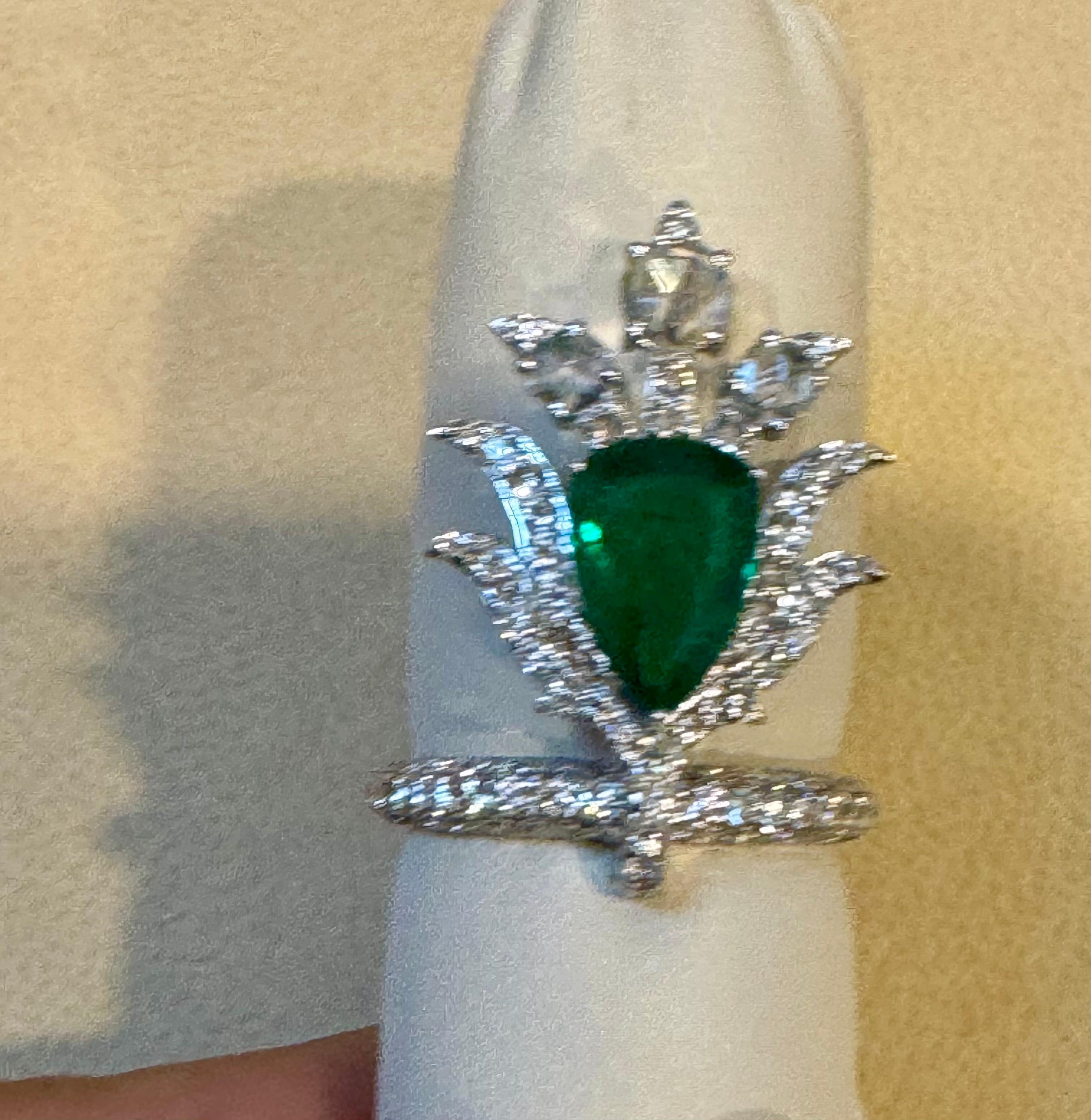 2 Ct Finest Zambian Pear Emerald & 2 Ct Diamond Ring in 18 Kt Gold Size 7 For Sale 6