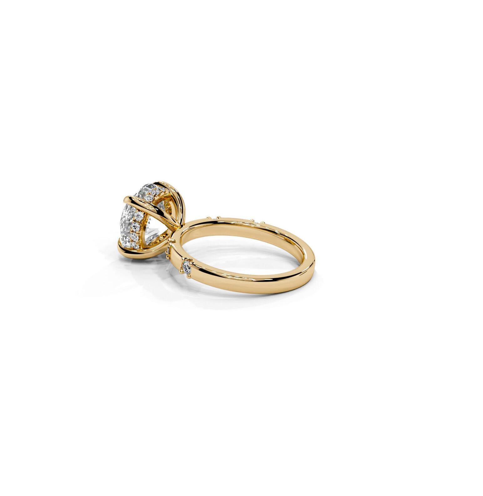 For Sale:  2 ct moissanite engagement ring in 14k gold 8