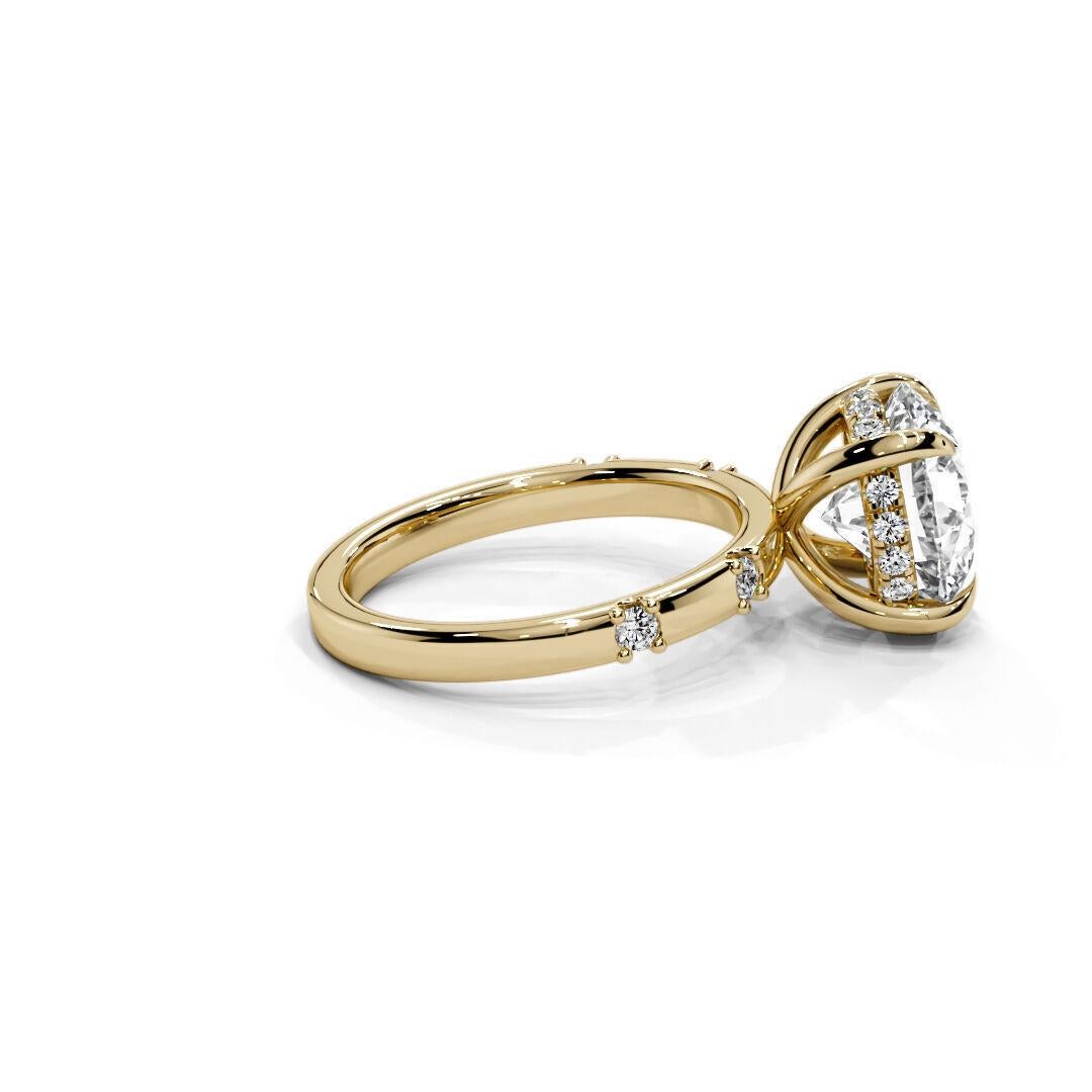 For Sale:  2 ct moissanite engagement ring in 14k gold 9