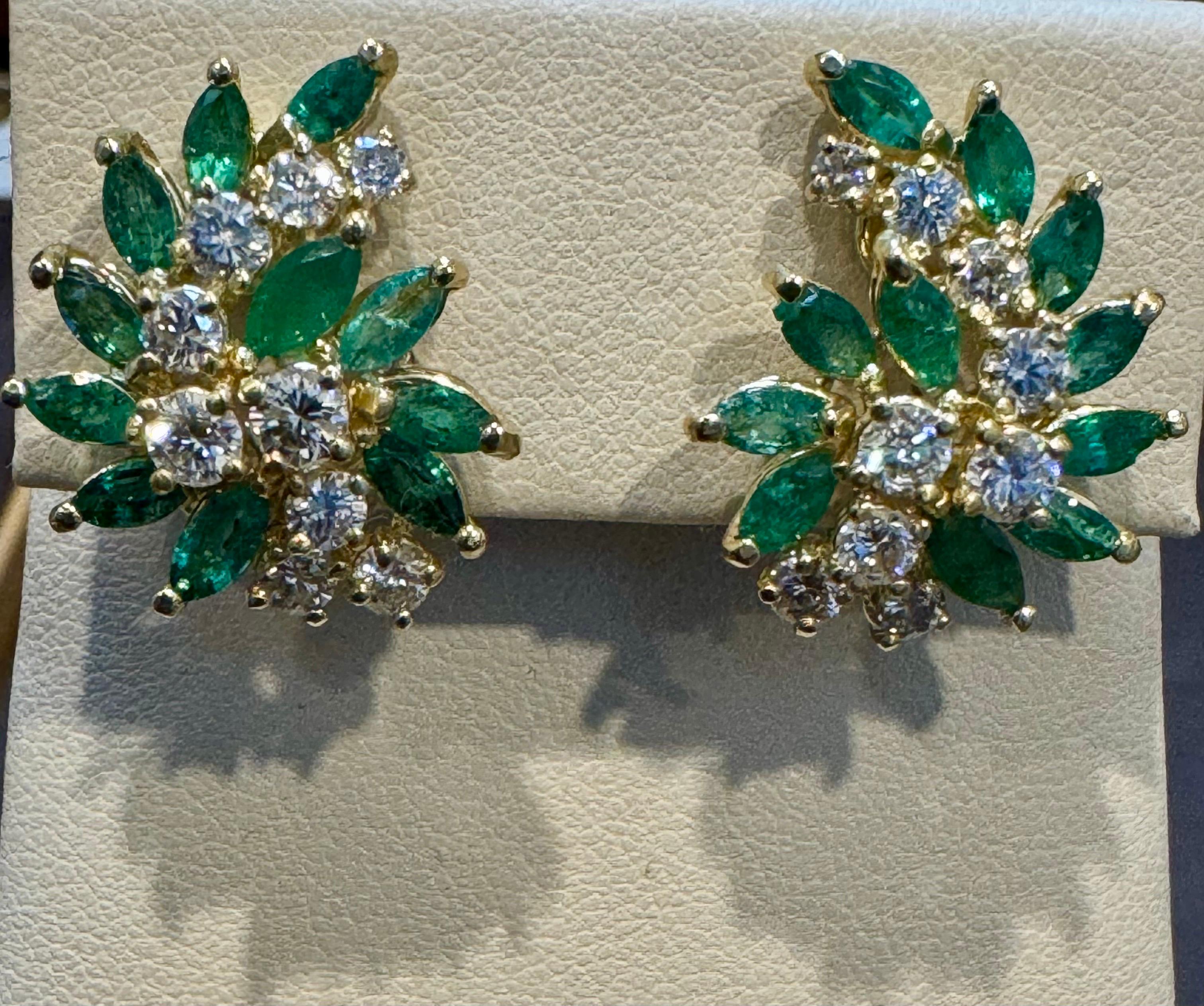 2 Ct Natural Brazilin Marquise Emerald & 1.8 Ct Diamond Clip on Earring 18 KYG In Excellent Condition For Sale In New York, NY