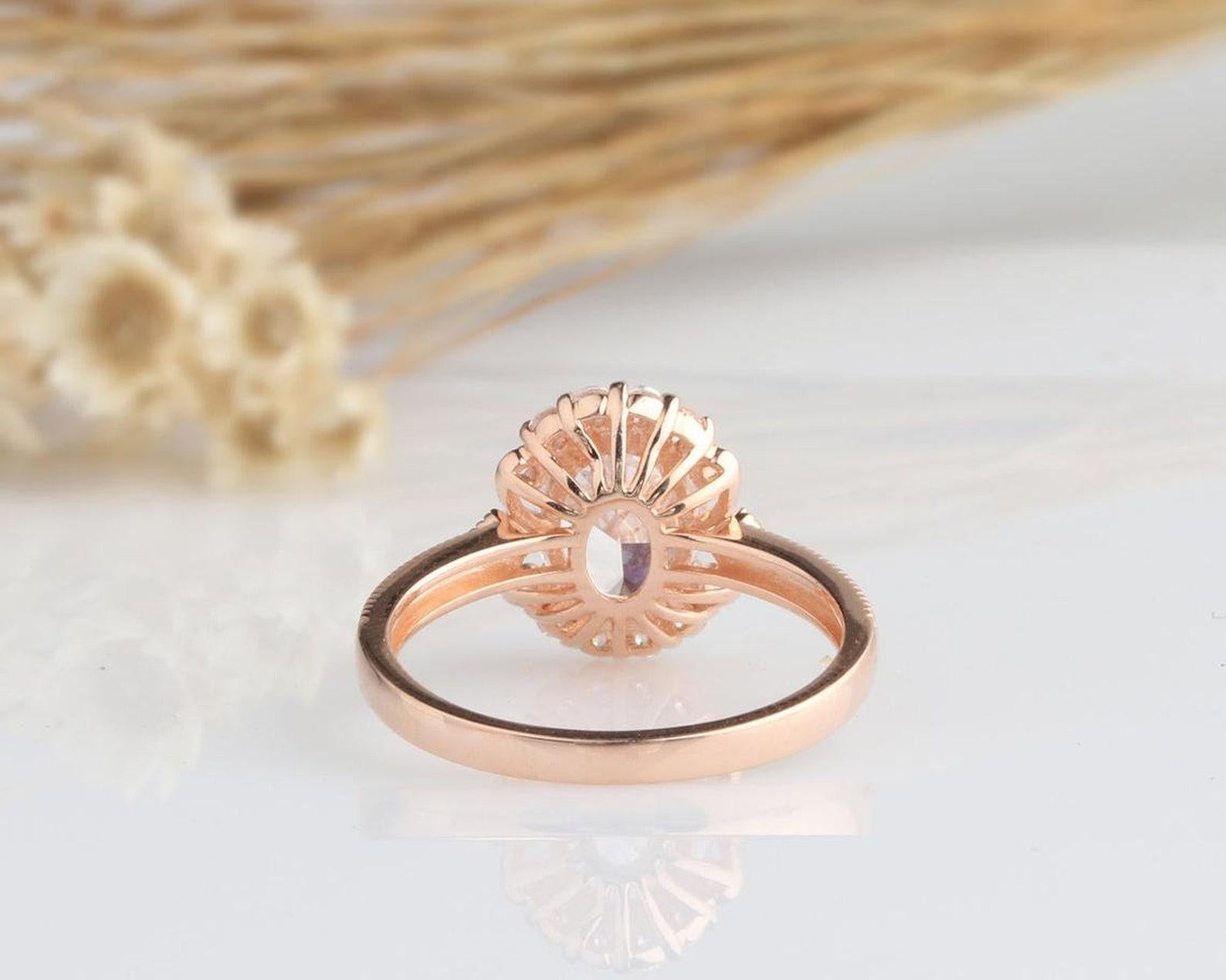 2 CT Ovalschliff Moissanit Doppel Halo Verlobungsring 925 Sterlingsilber Geschenk. im Zustand „Neu“ im Angebot in Chicago, IL