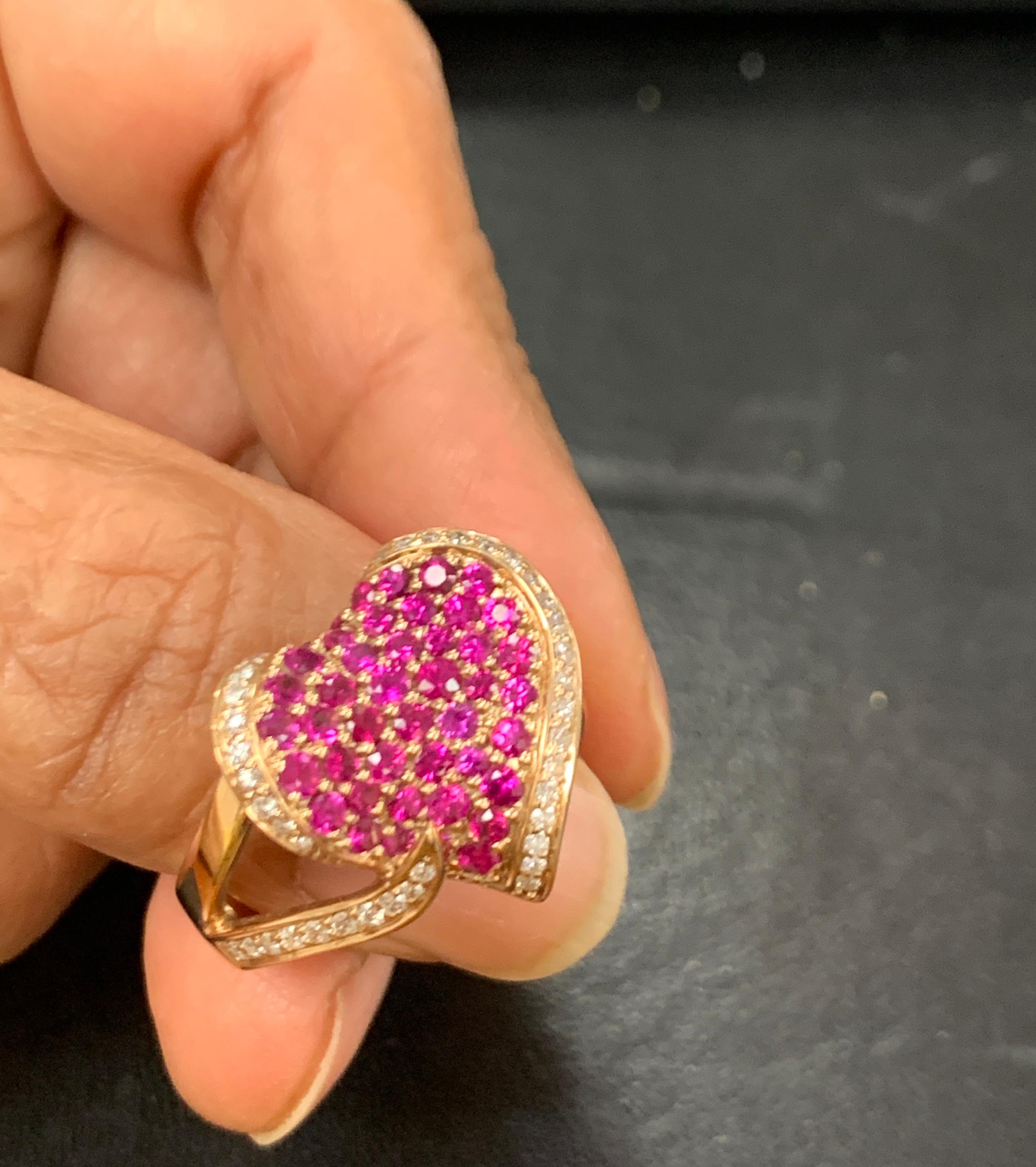 2 Carat Ruby and 0.75 Carat Diamond 18 Karat Rose Gold Heart Shape Ring For Sale 2
