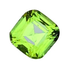 2 Cts Apple Green Color Cushion Cut Natural Peridot Gemstone For Jewellery 7 mm
