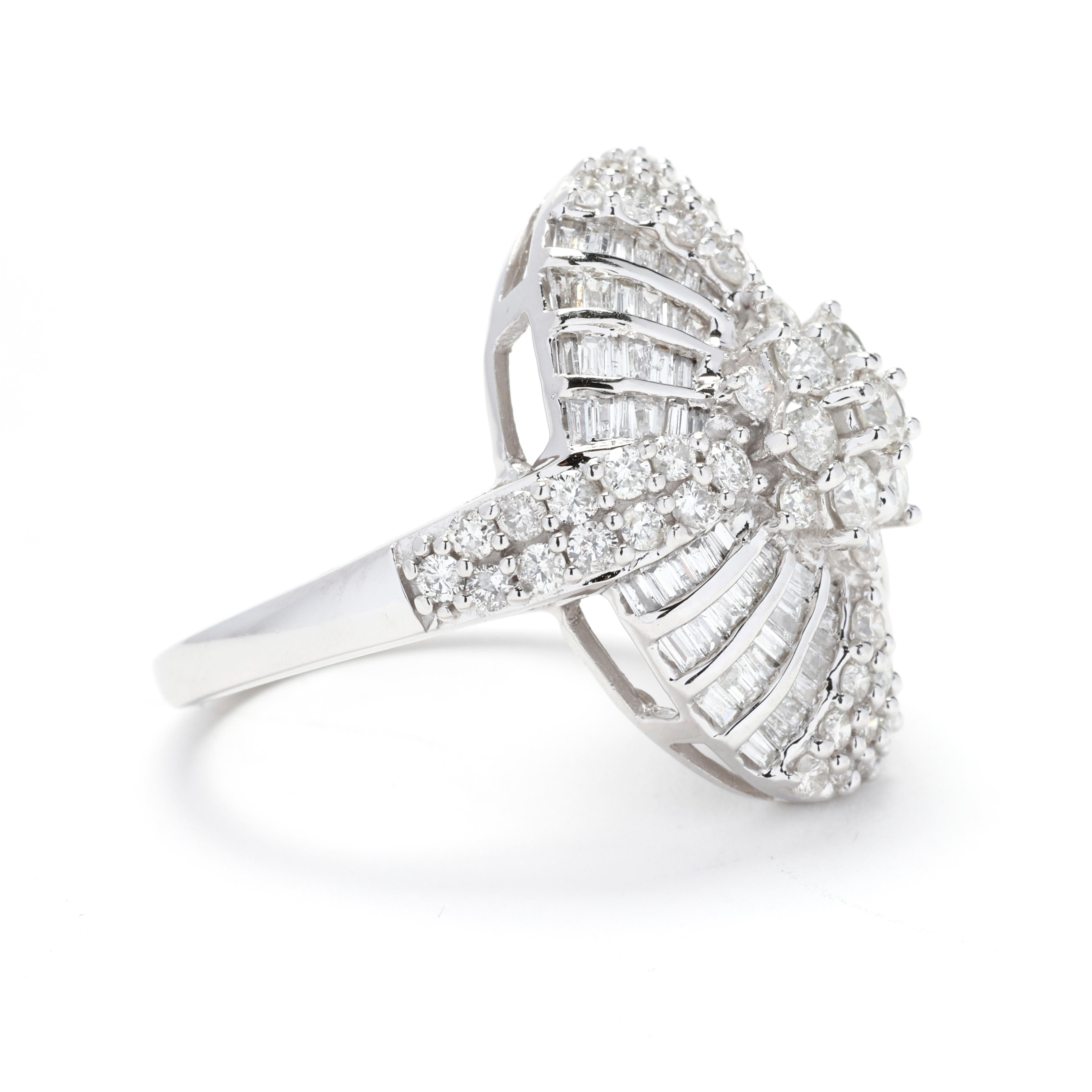 Erleben Sie zeitlose Eleganz mit unserem atemberaubenden 2 Karat Gesamtgewicht (CTW) großen Diamant-Cluster-Ring, der meisterhaft in luxuriösem 14-karätigem Weißgold gefertigt ist. Dieses exquisite Stück, das für Ringgröße 6 entworfen wurde,