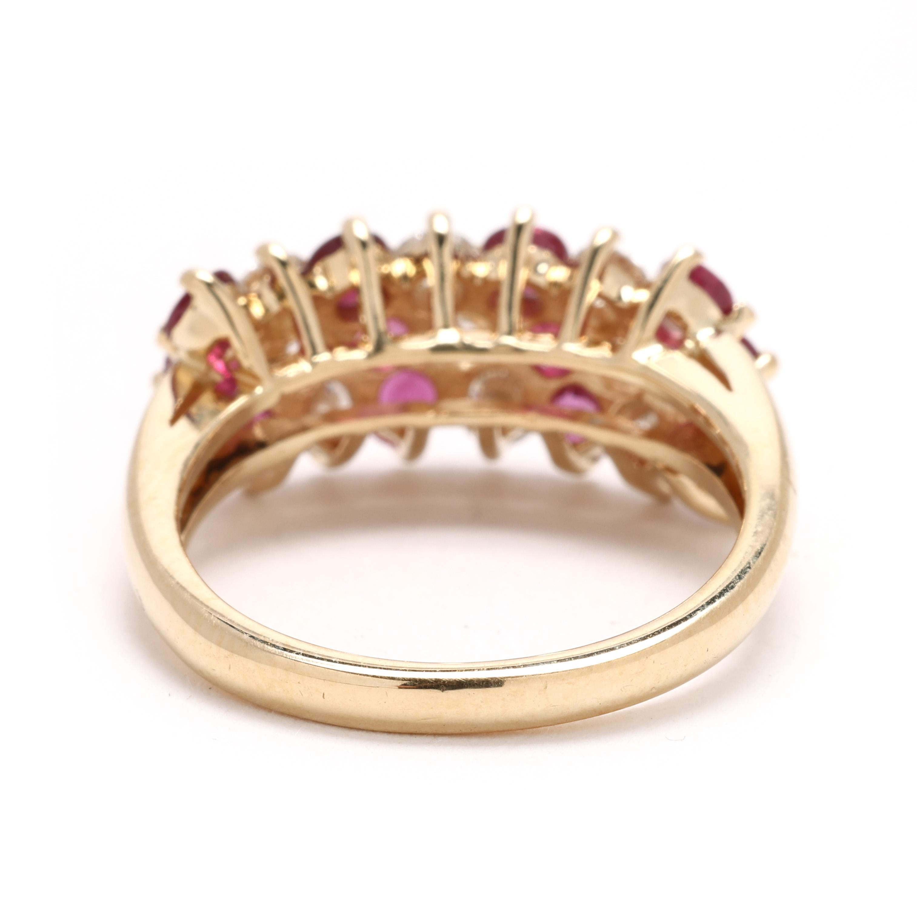 Taille ronde Bague à grappes de rubis et diamants 2 carats, or jaune 14 carats, taille de bague 6,25 en vente