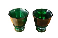 2 Currey and Company Columbia Collection Smaragdgrün Facettierte Glasvasen Paar