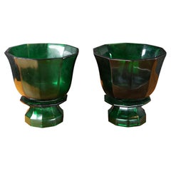 2 Currey and Company Columbia Collection Smaragdgrün Facettierte Glasvasen Paar