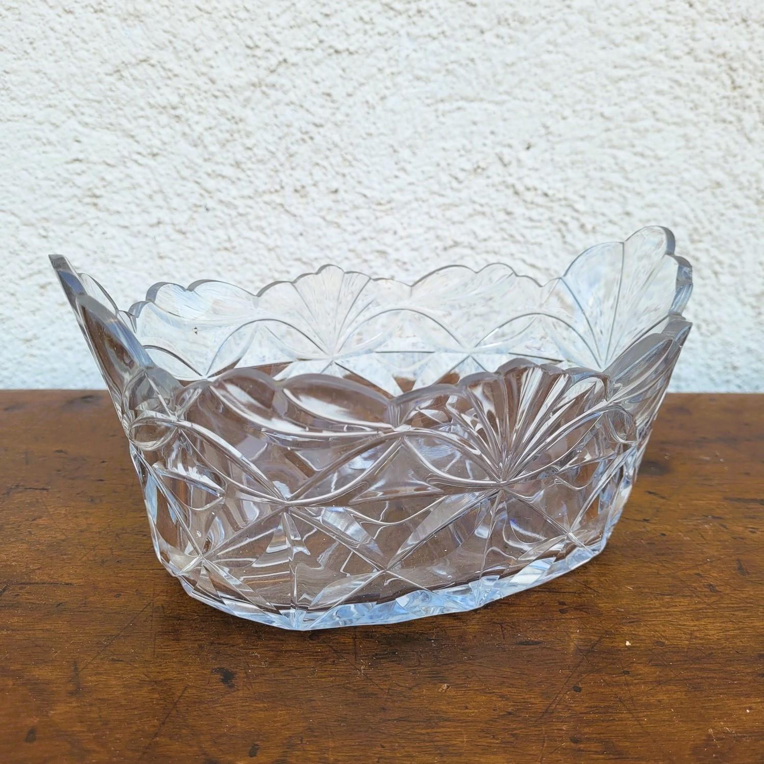 2 Cut Crystal Bowls, 19th Century For Sale 5