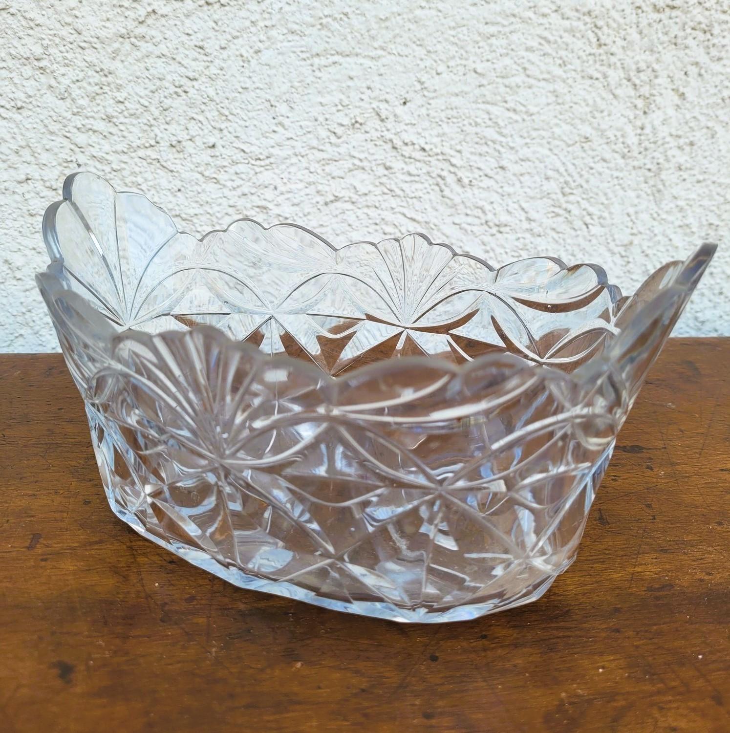 2 Cut Crystal Bowls, 19th Century For Sale 6