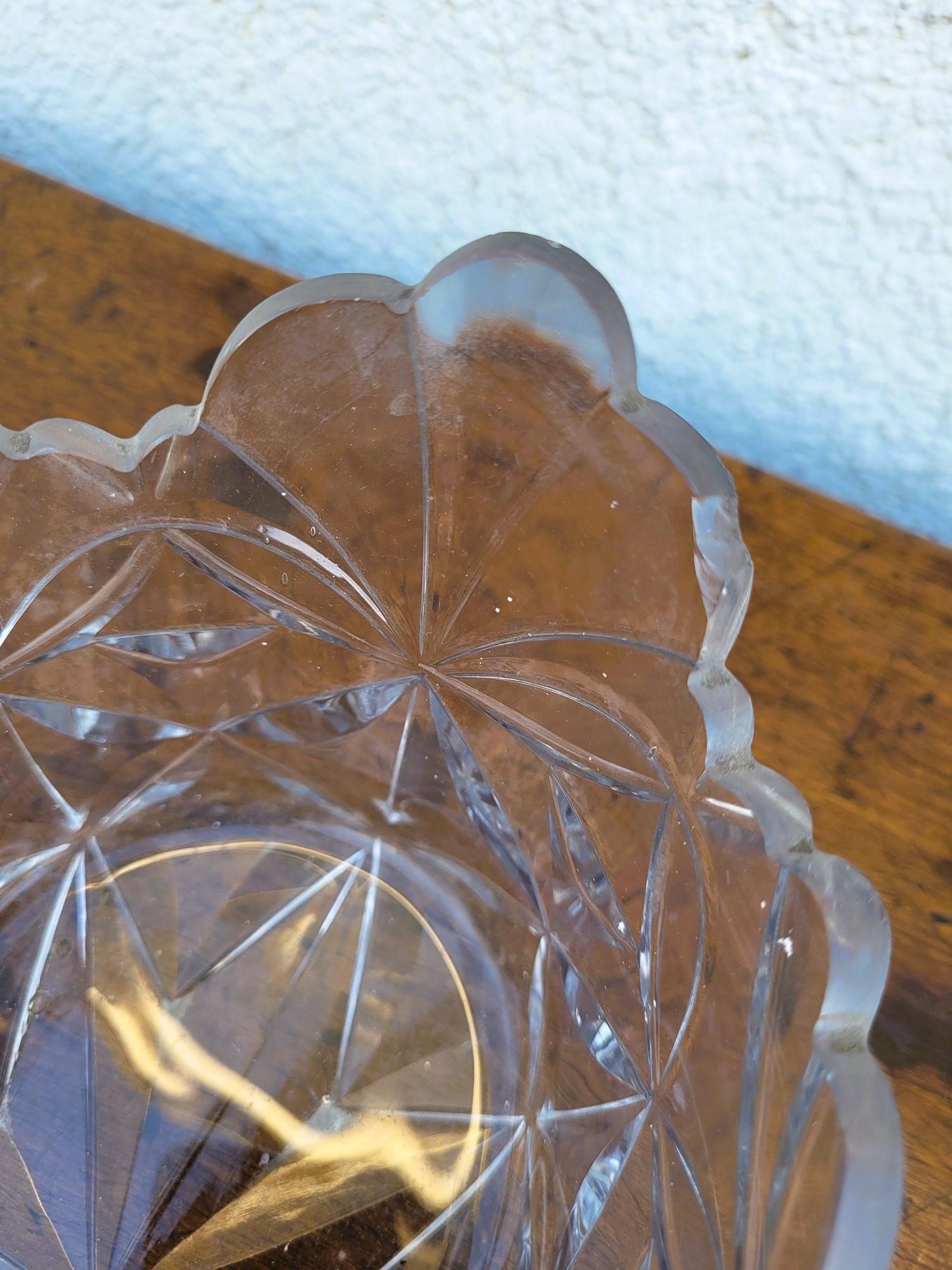2 Cut Crystal Bowls, 19th Century For Sale 7