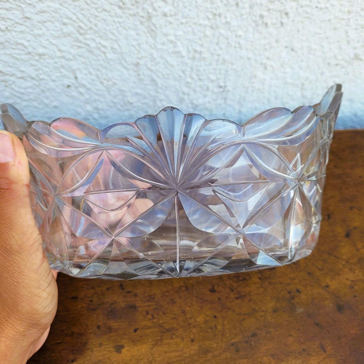 2 Cut Crystal Bowls, 19th Century In Good Condition For Sale In MARSEILLE, FR