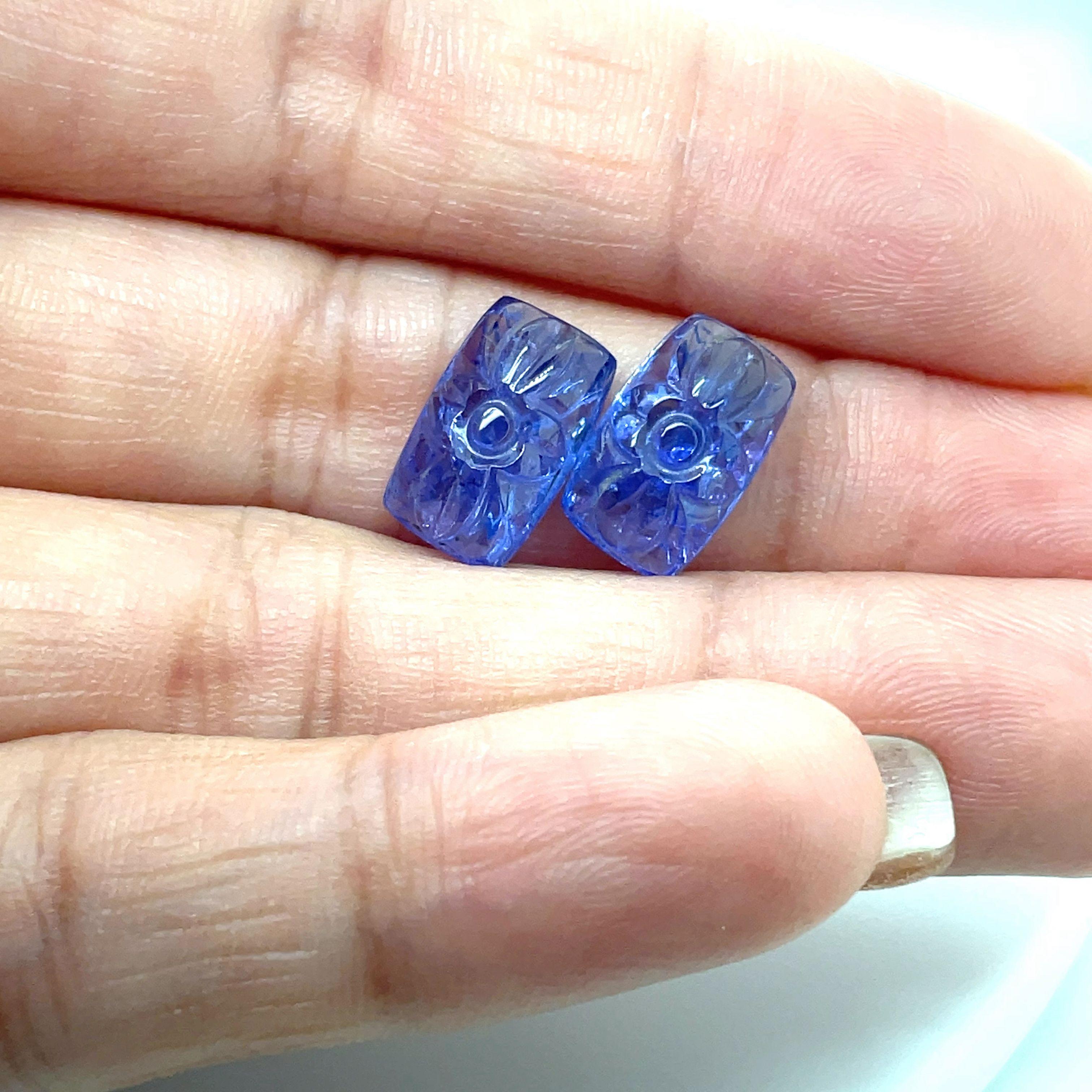 2 Dainty Carved Flower Tanzanites Cts 8.70 For Sale 11