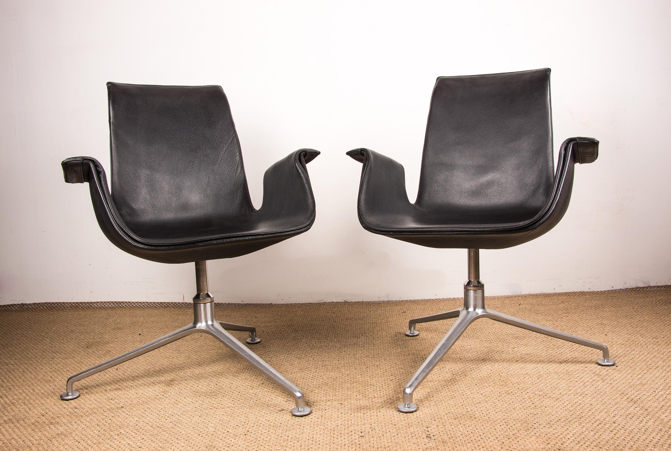 2 fauteuils de bureau danois, cuir et acier, chaise Tulip de Fabricius & Kalsthom. en vente 3