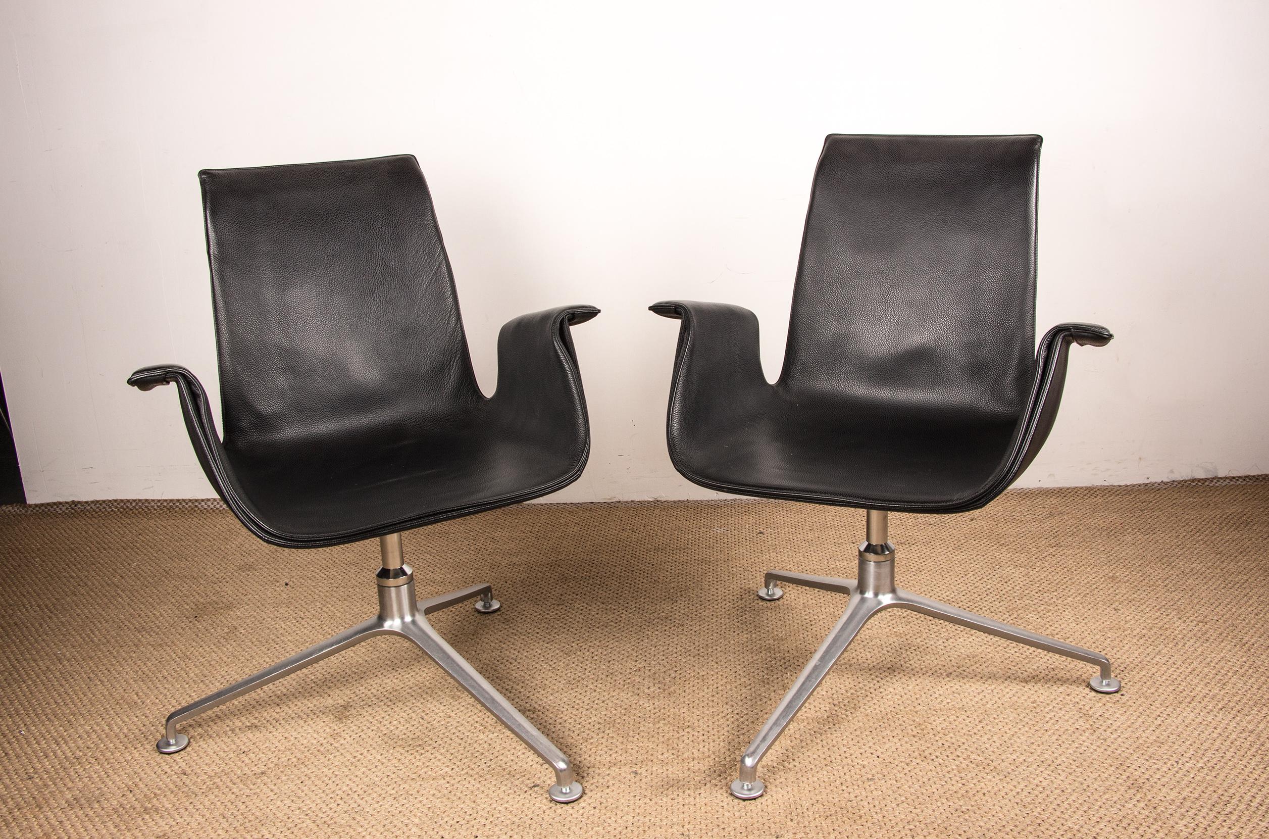 2 fauteuils de bureau danois, cuir et acier, chaise Tulip de Fabricius & Kalsthom. en vente 6