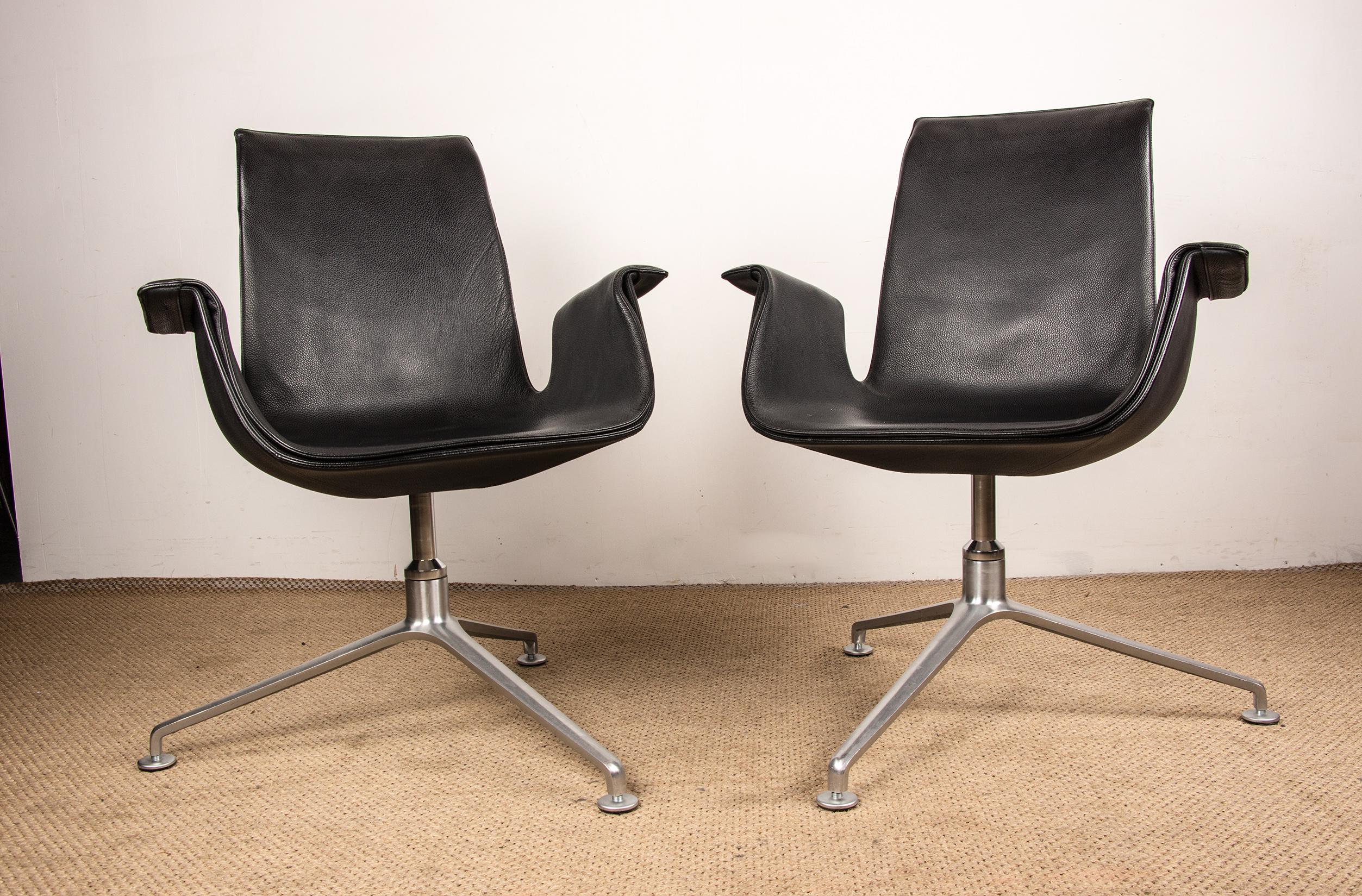 2 fauteuils de bureau danois, cuir et acier, chaise Tulip de Fabricius & Kalsthom. en vente 1