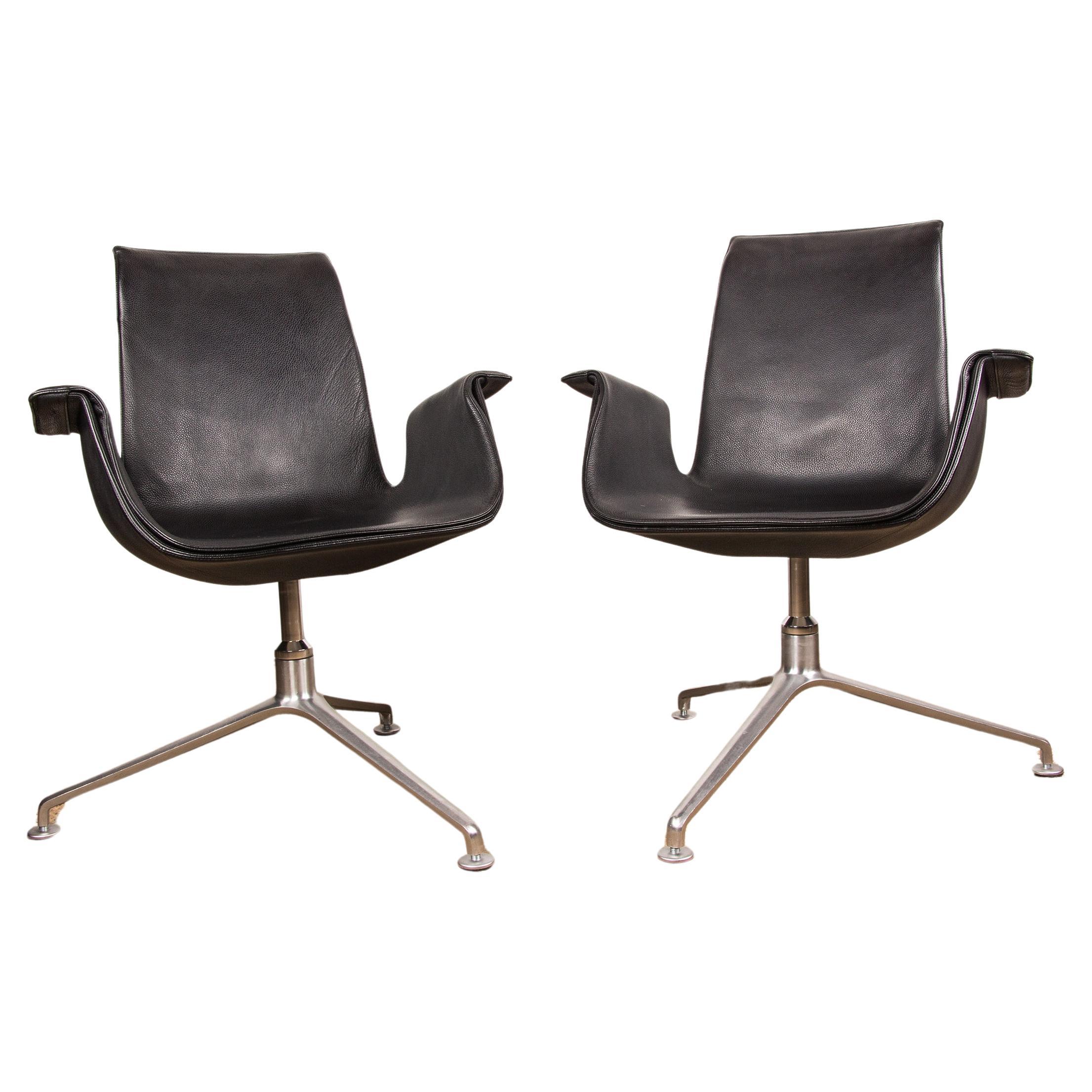 2 fauteuils de bureau danois, cuir et acier, chaise Tulip de Fabricius & Kalsthom.