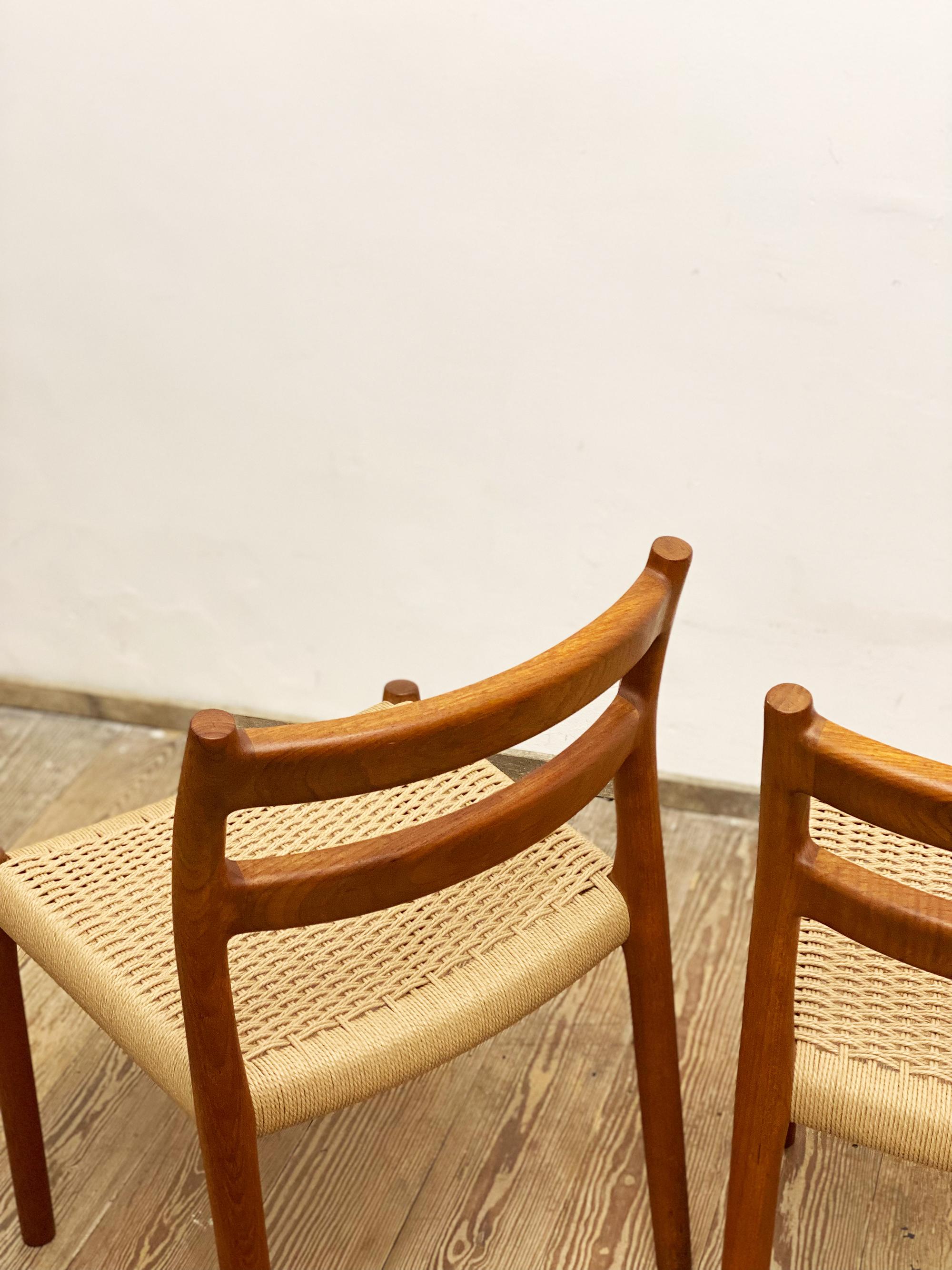 Mid-20th Century 2 Danish Mid-Century Teak Dining Chairs #84 by Niels O. Møller for J. L. Moller For Sale