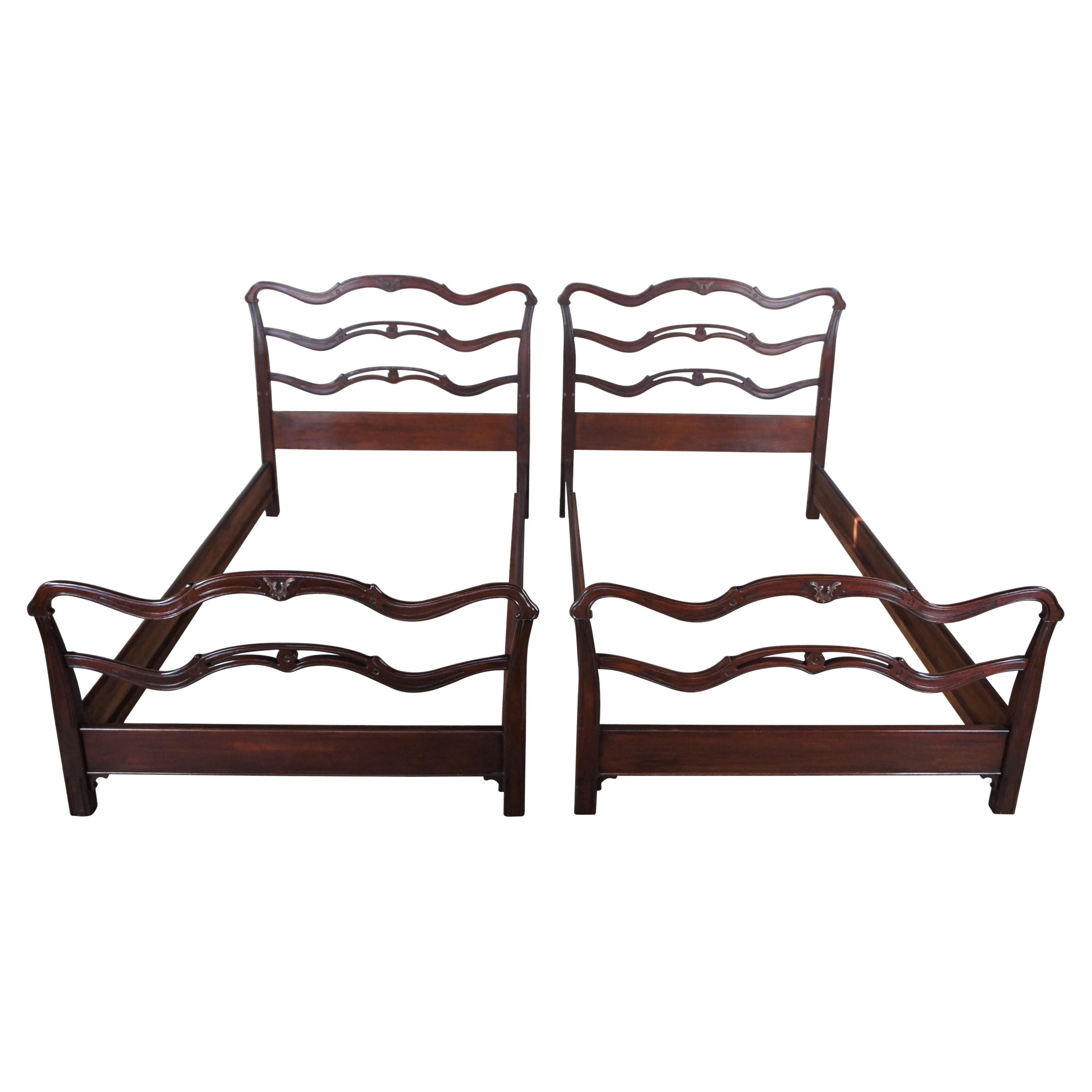 2 Davis Cabinet Co Chippendale Style Mahogany Ladder Ribbon Back Twin Size Beds