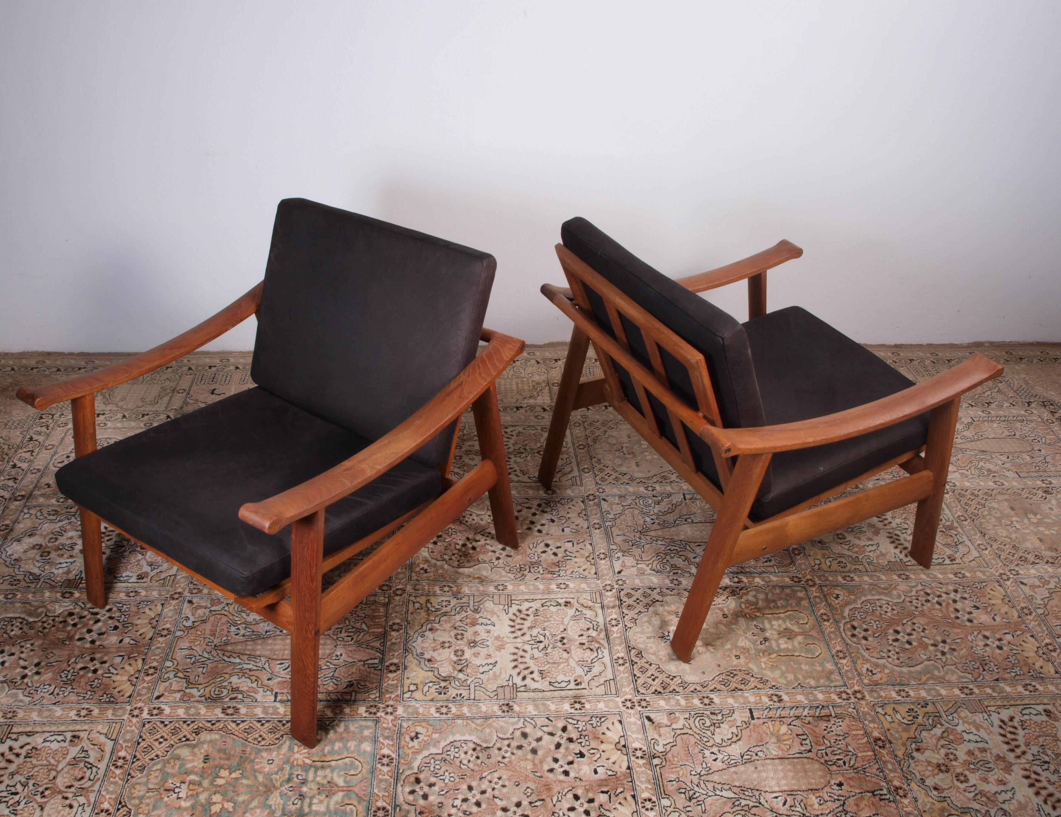 2 Design Mid-Century Lounge Chairs in Teak from Denmark For Sale 5