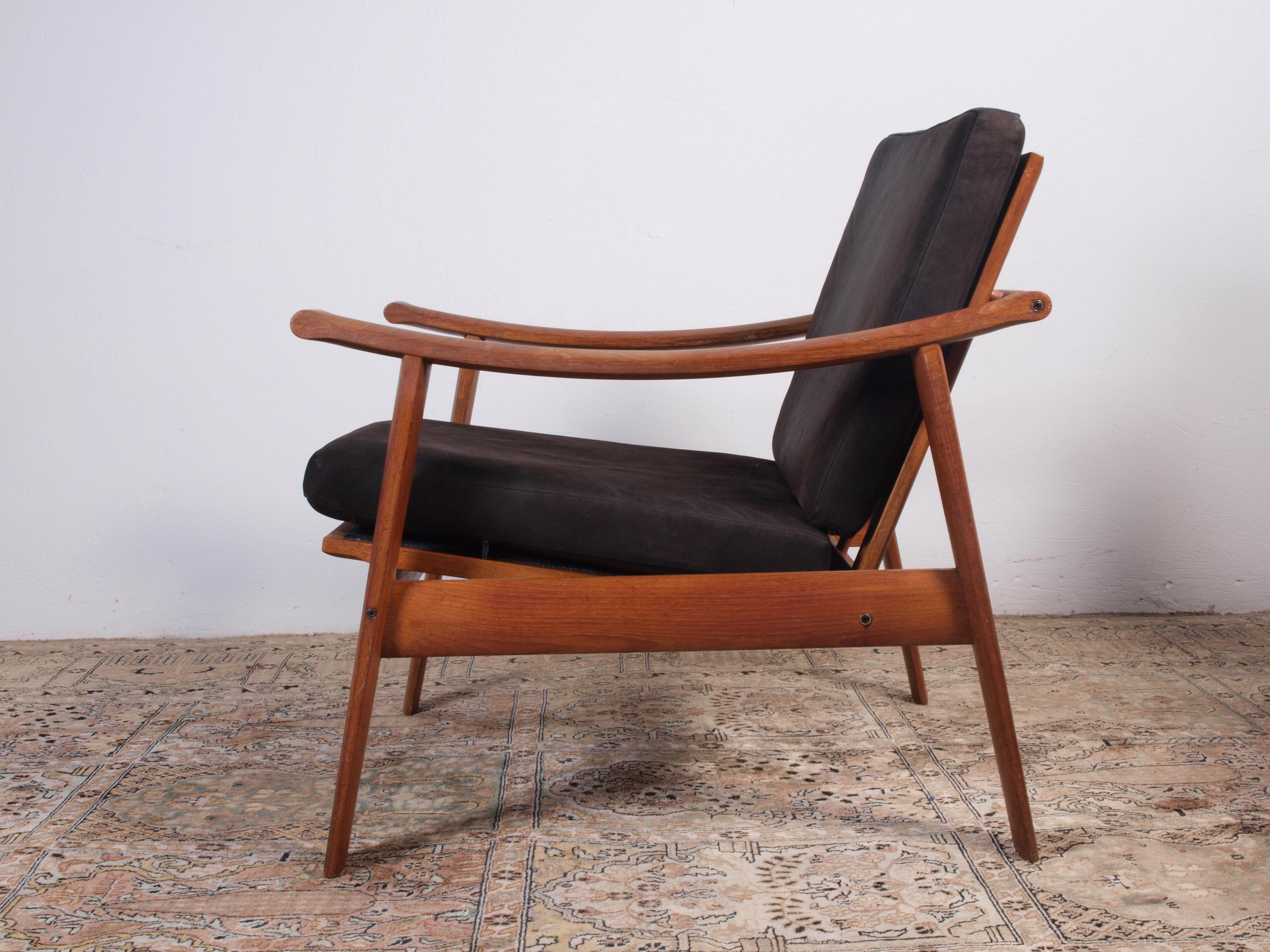 2 Design Mid-Century Lounge Chairs in Teak from Denmark For Sale 7