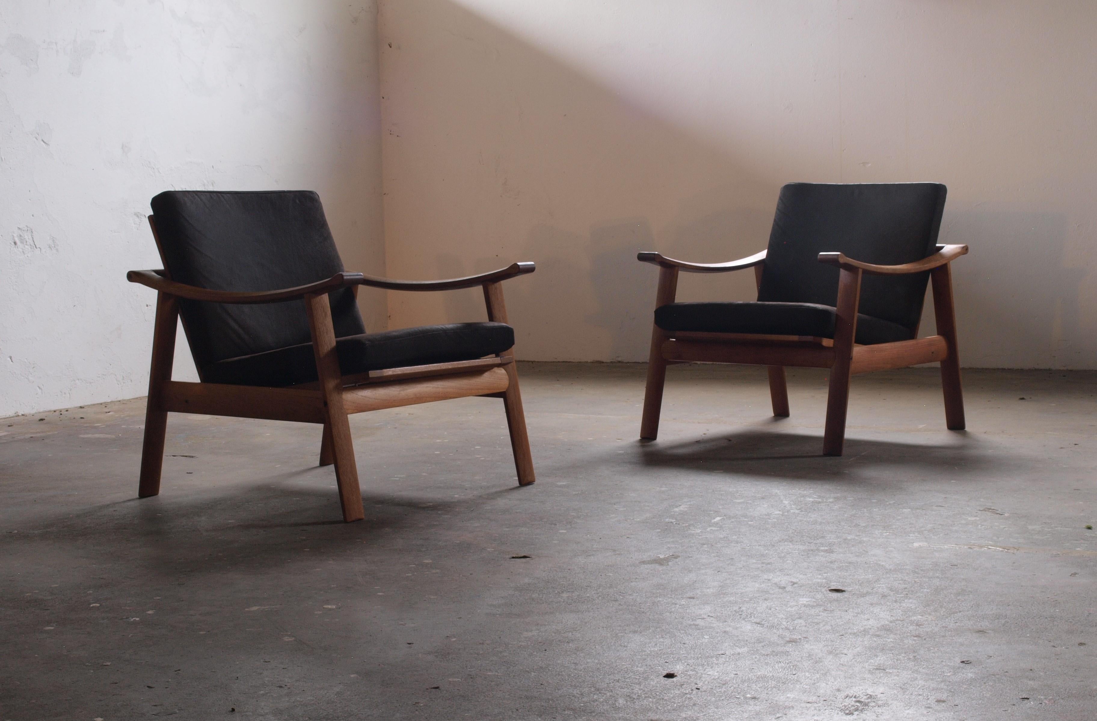Danish 2 Design Mid-Century Lounge Chairs in Teak from Denmark For Sale