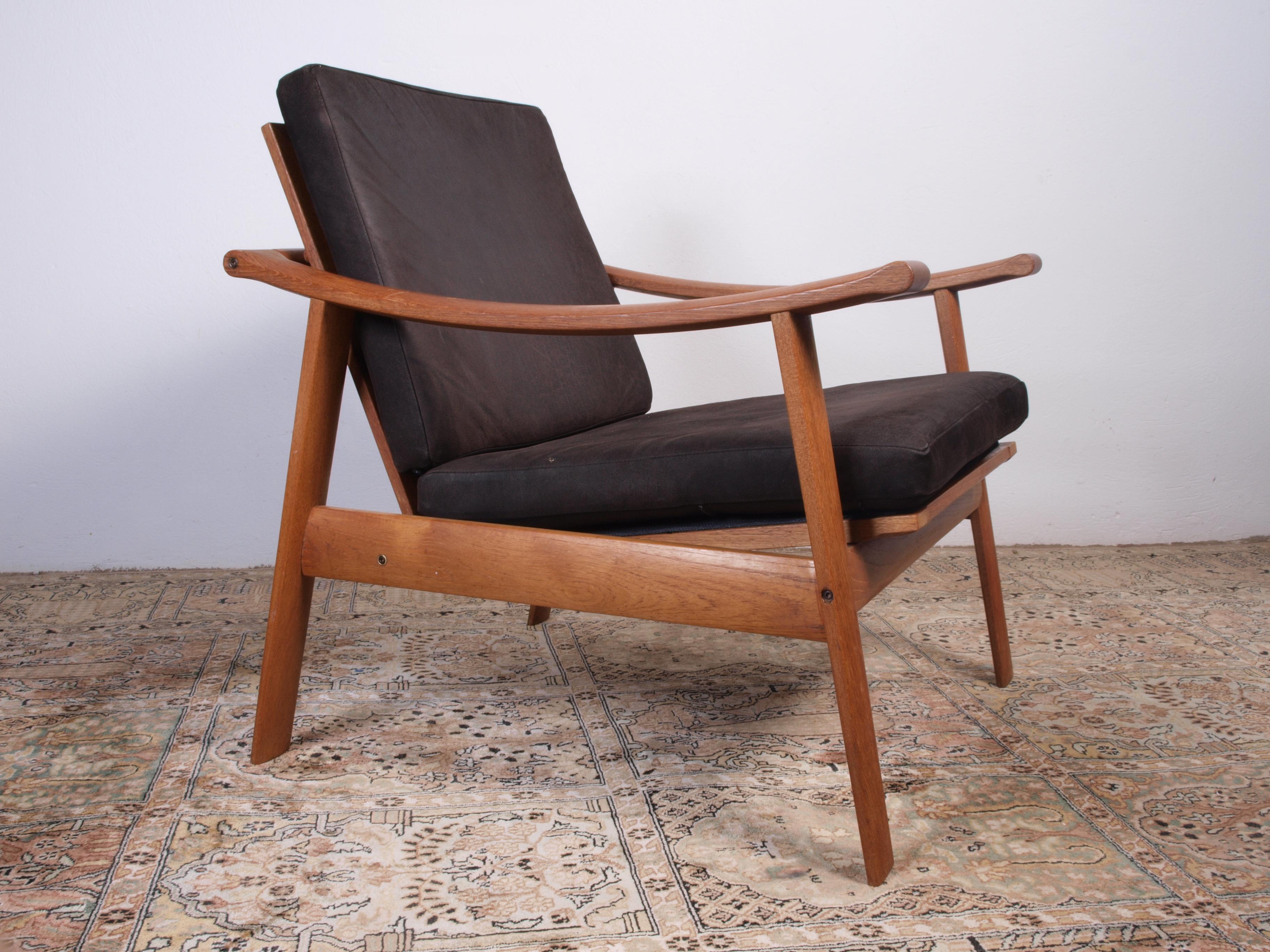 2 Design Mid-Century Lounge Chairs in Teak from Denmark For Sale 1