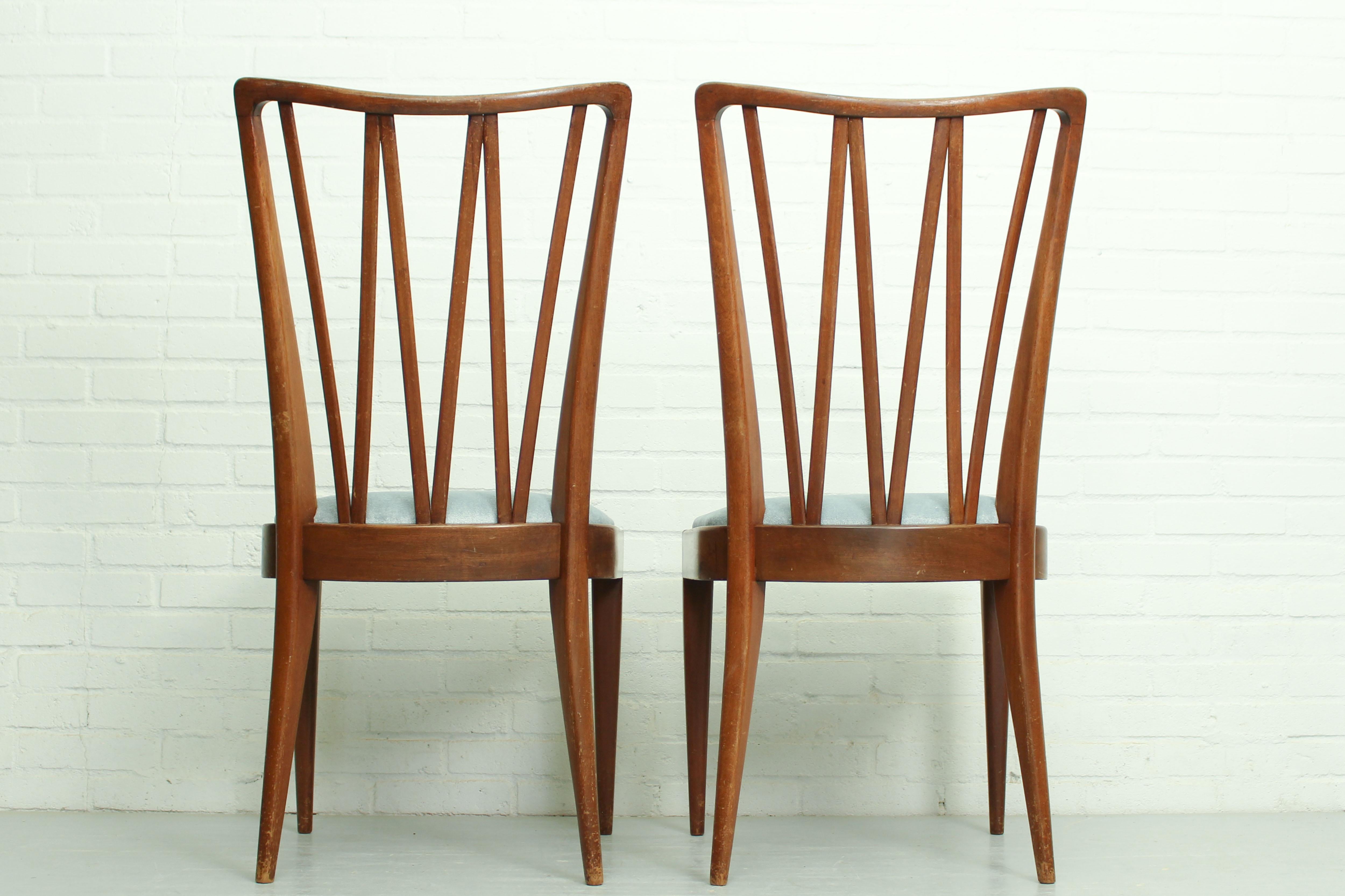 20ième siècle 2 chaises de salle à manger conçues par A. Patijn pour Zijlstra Furniture, Pays-Bas en vente