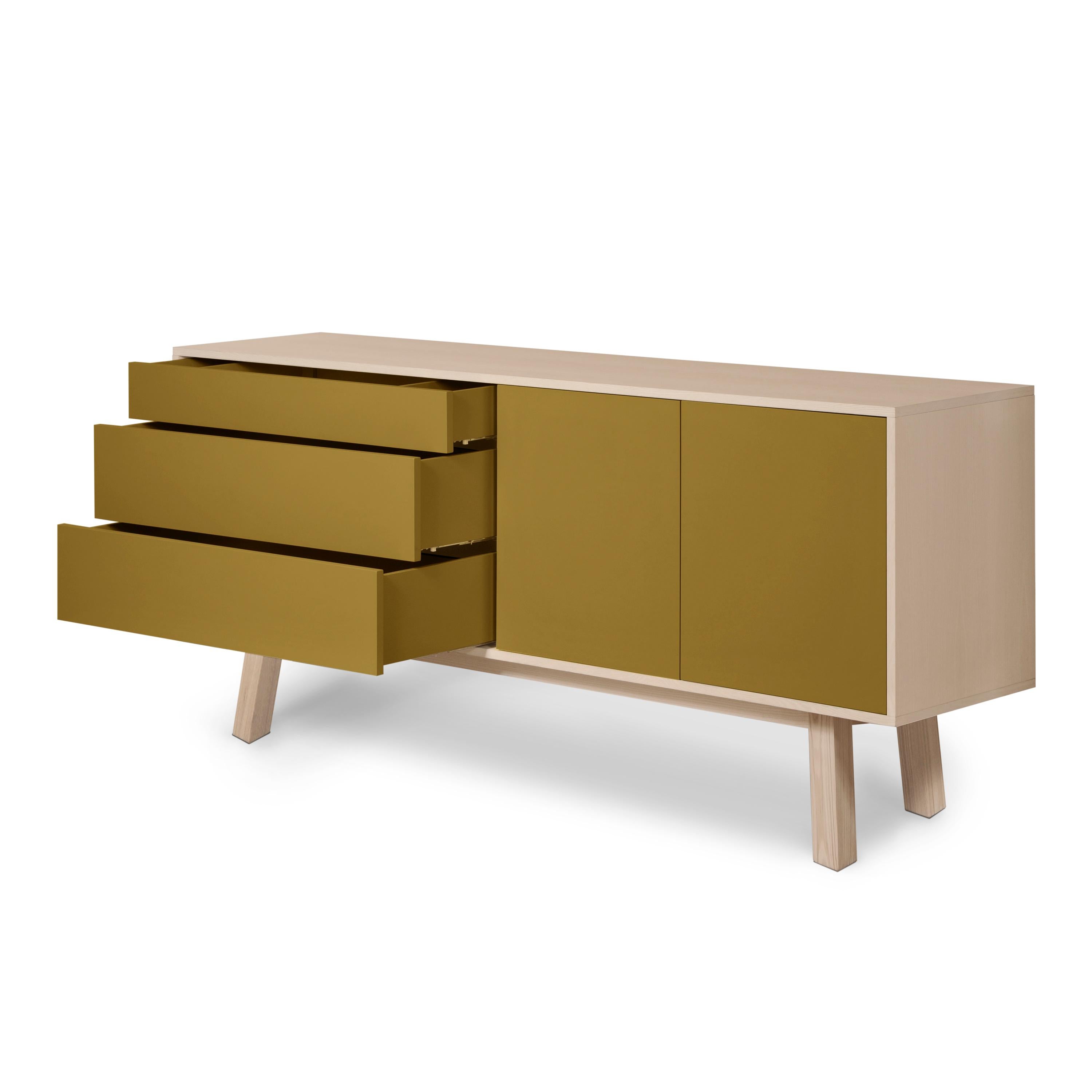 Higher Sideboard entworfen von Eric Gizard, Paris + 10 weitere Farben im Angebot 2